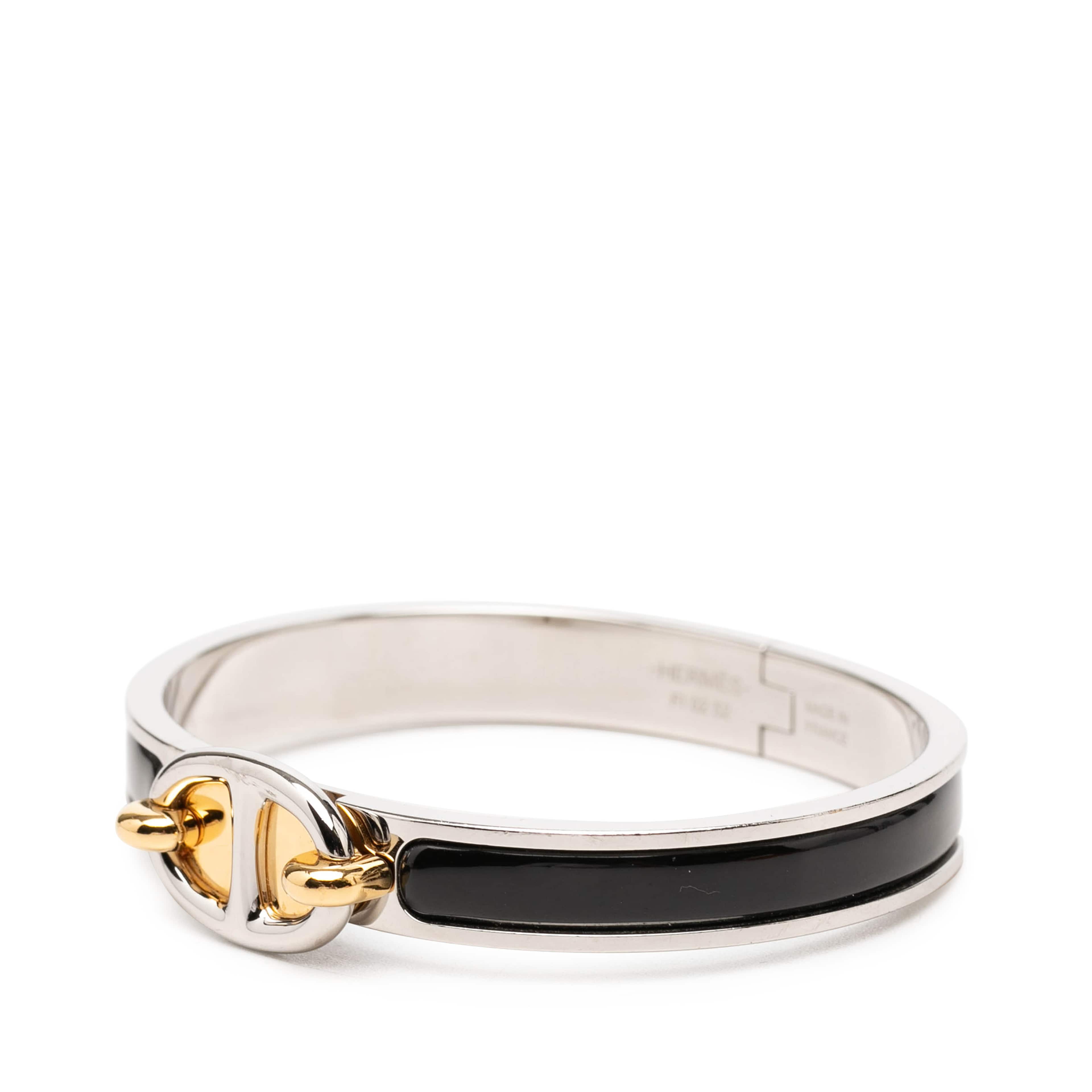 Hermès Mini Enamel Clic Chaine D Ancre Bracelet Pm, från Luxclusif, i färgen svart. Klicka för att öppna bilden i stort format