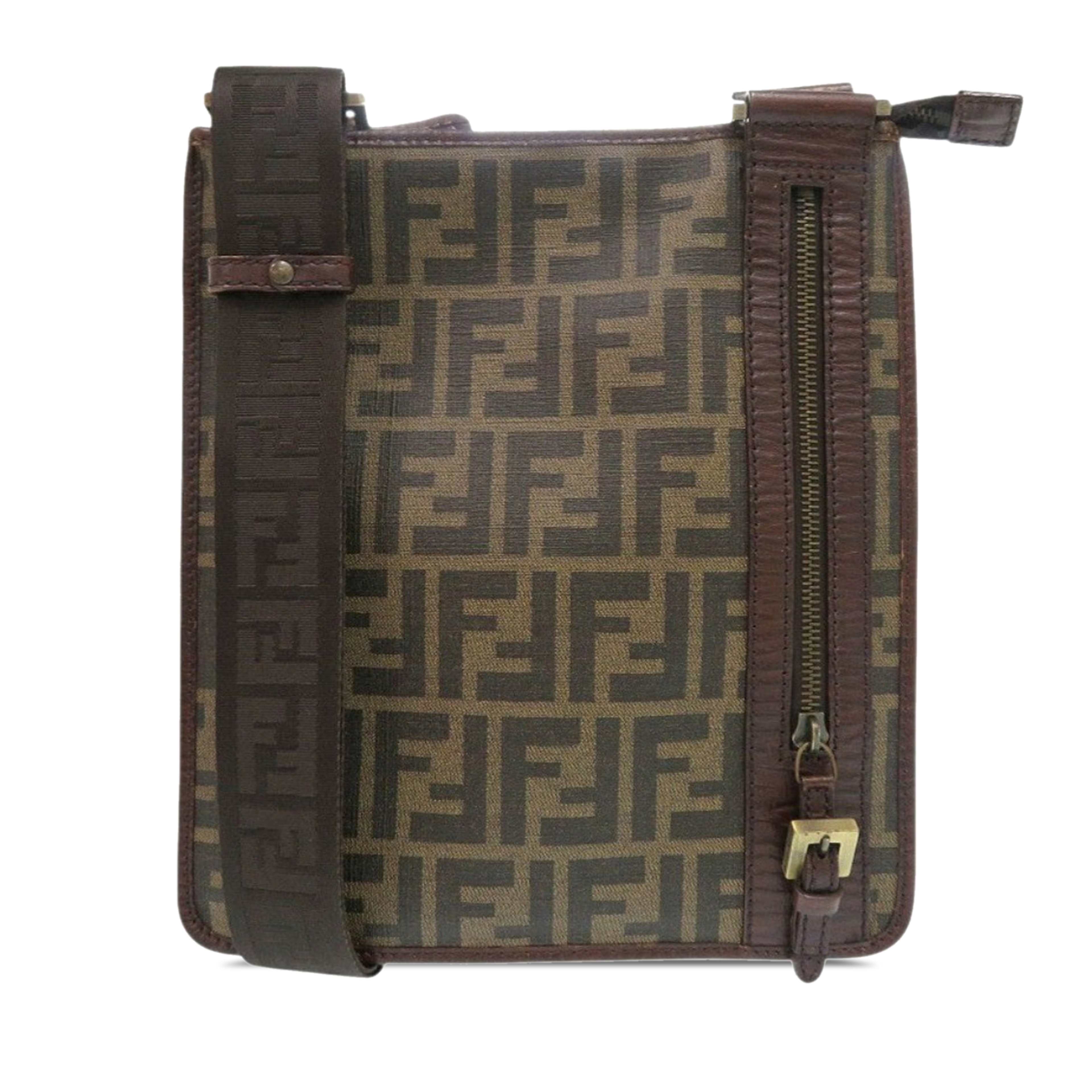 Fendi Zucca Coated Canvas Crossbody, från Luxclusif, i färgen brun. Klicka för att öppna bilden i stort format