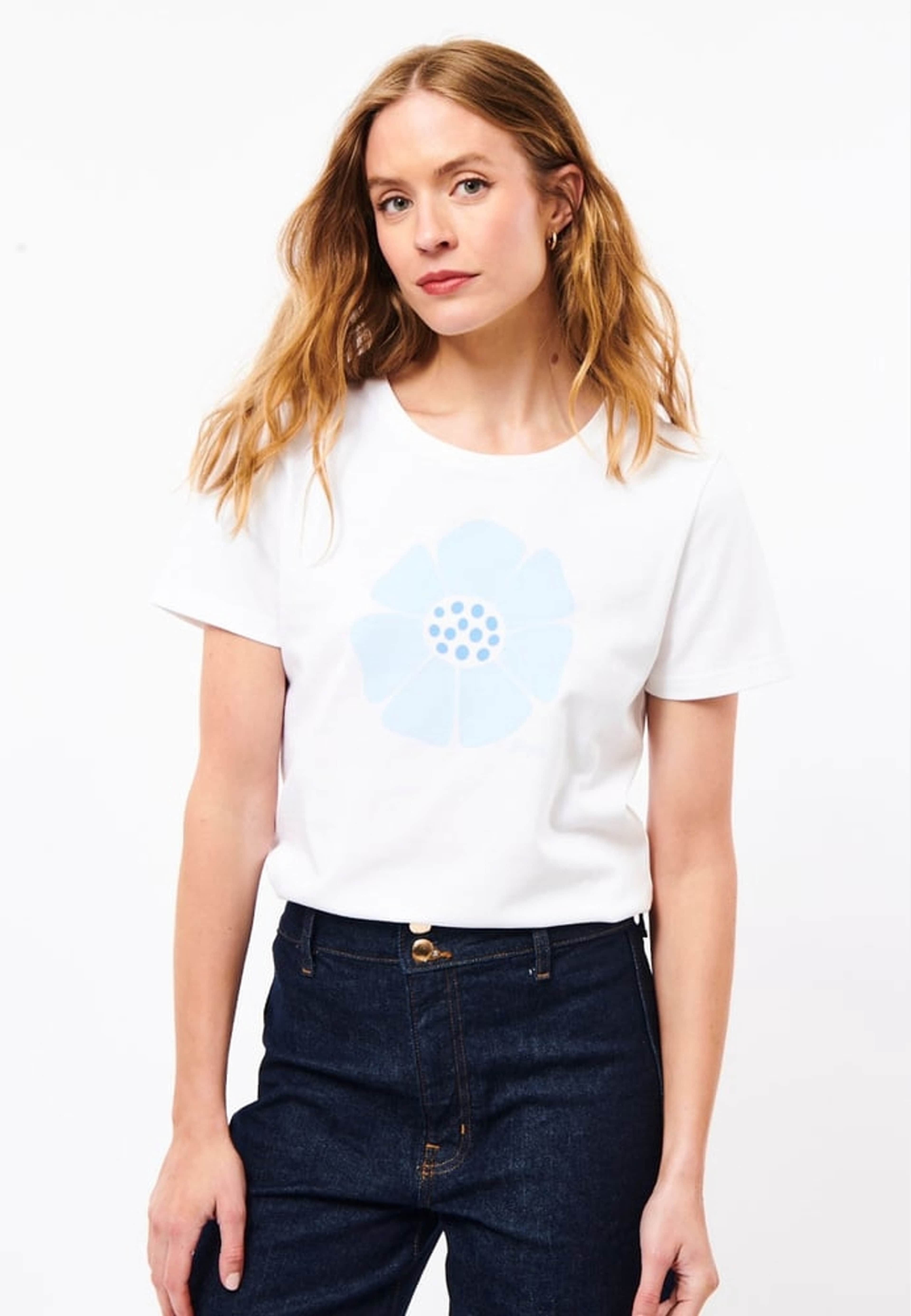 Amy T-shirt, från Jumperfabriken, i färgen white. Klicka för att öppna bilden i stort format