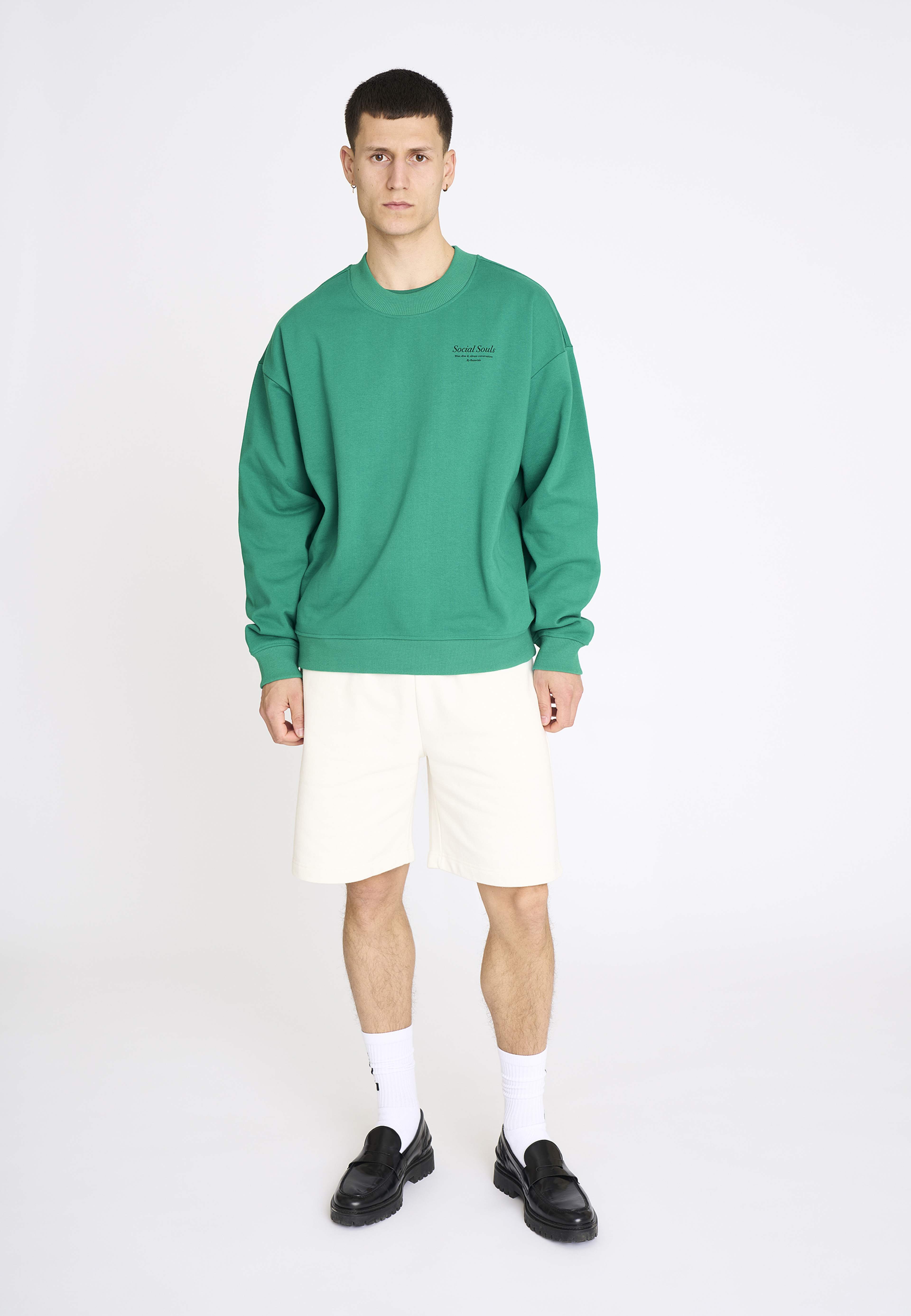 Sweatshirt Crewneck Drake Bomull, från Resteröds, i färgen green. Klicka för att öppna bilden i stort format