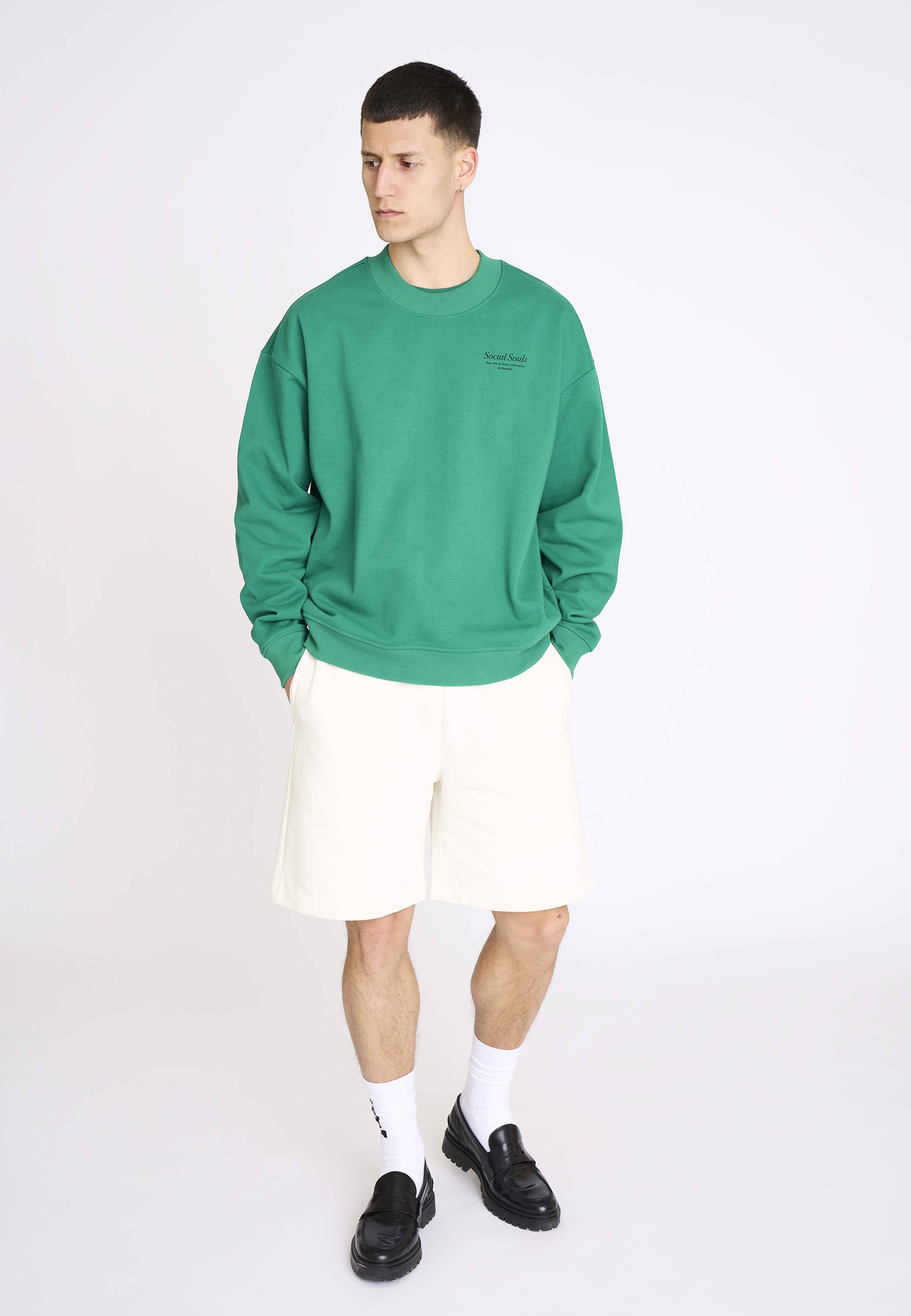 Sweatshirt Crewneck Drake Bomull, från Resteröds, i färgen green. Klicka för att öppna bilden i stort format