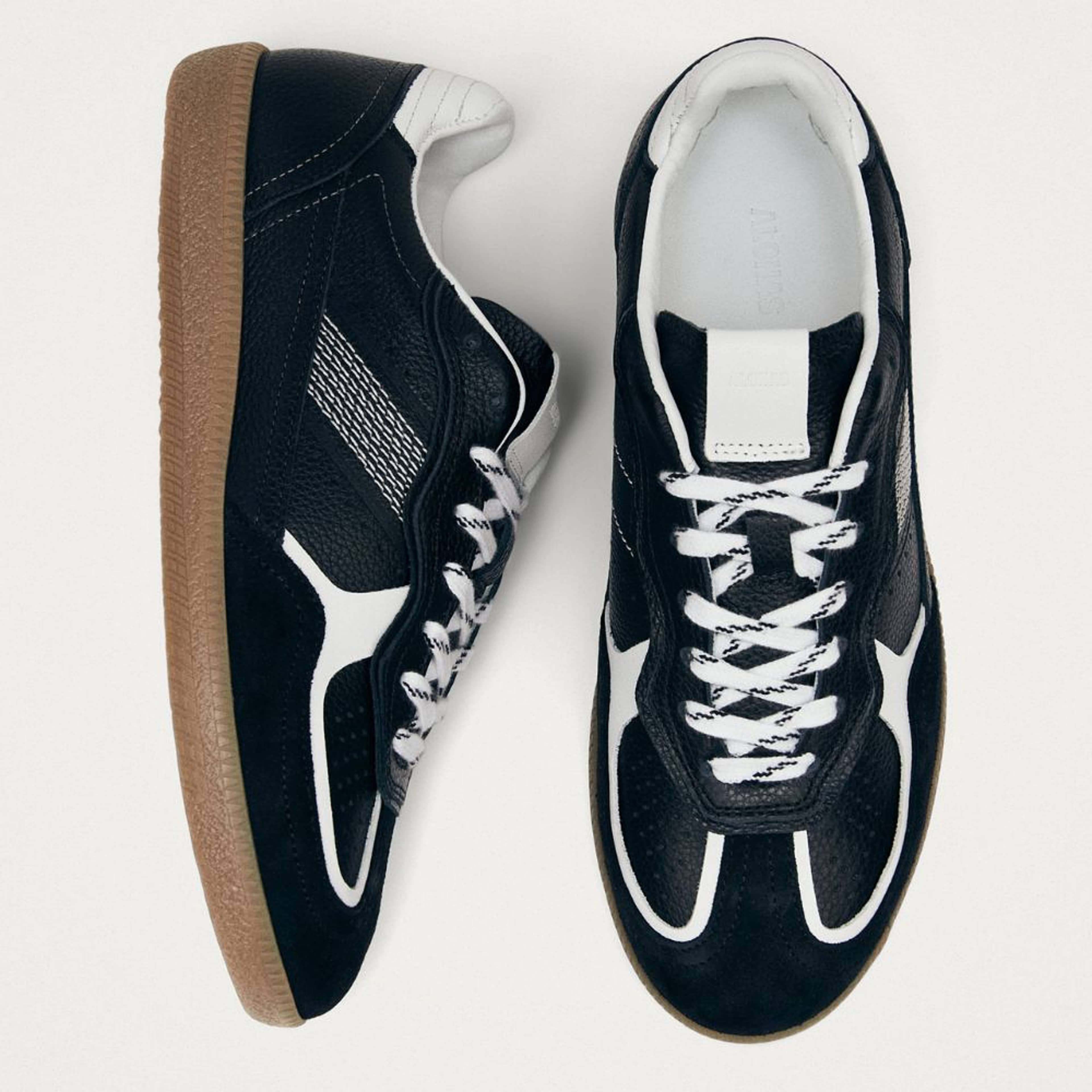 Tb.490 Rife Grain Black & White Leather Sneakers