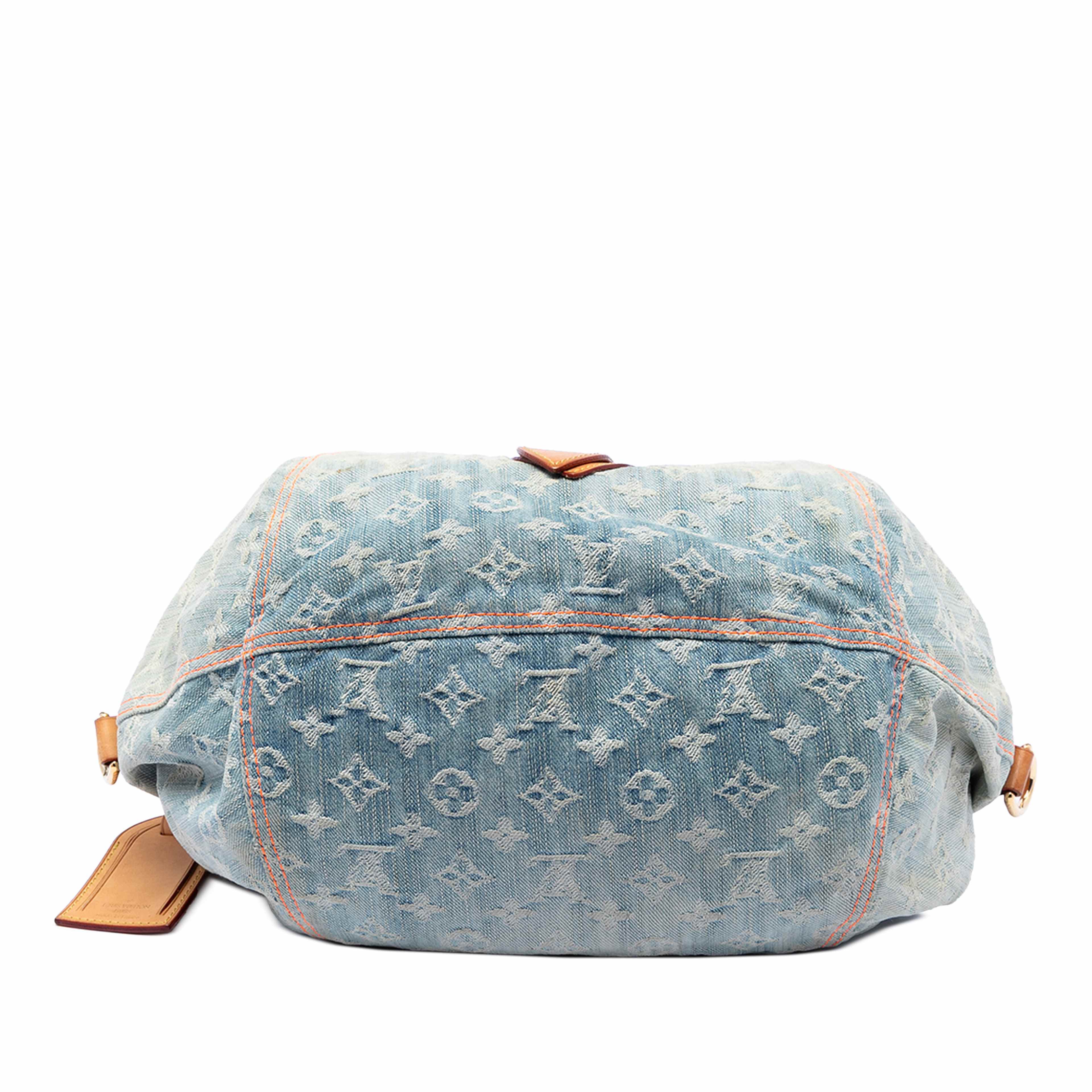Louis Vuitton Monogram Denim Sunshine, från Luxclusif, i färgen blå. Klicka för att öppna bilden i stort format