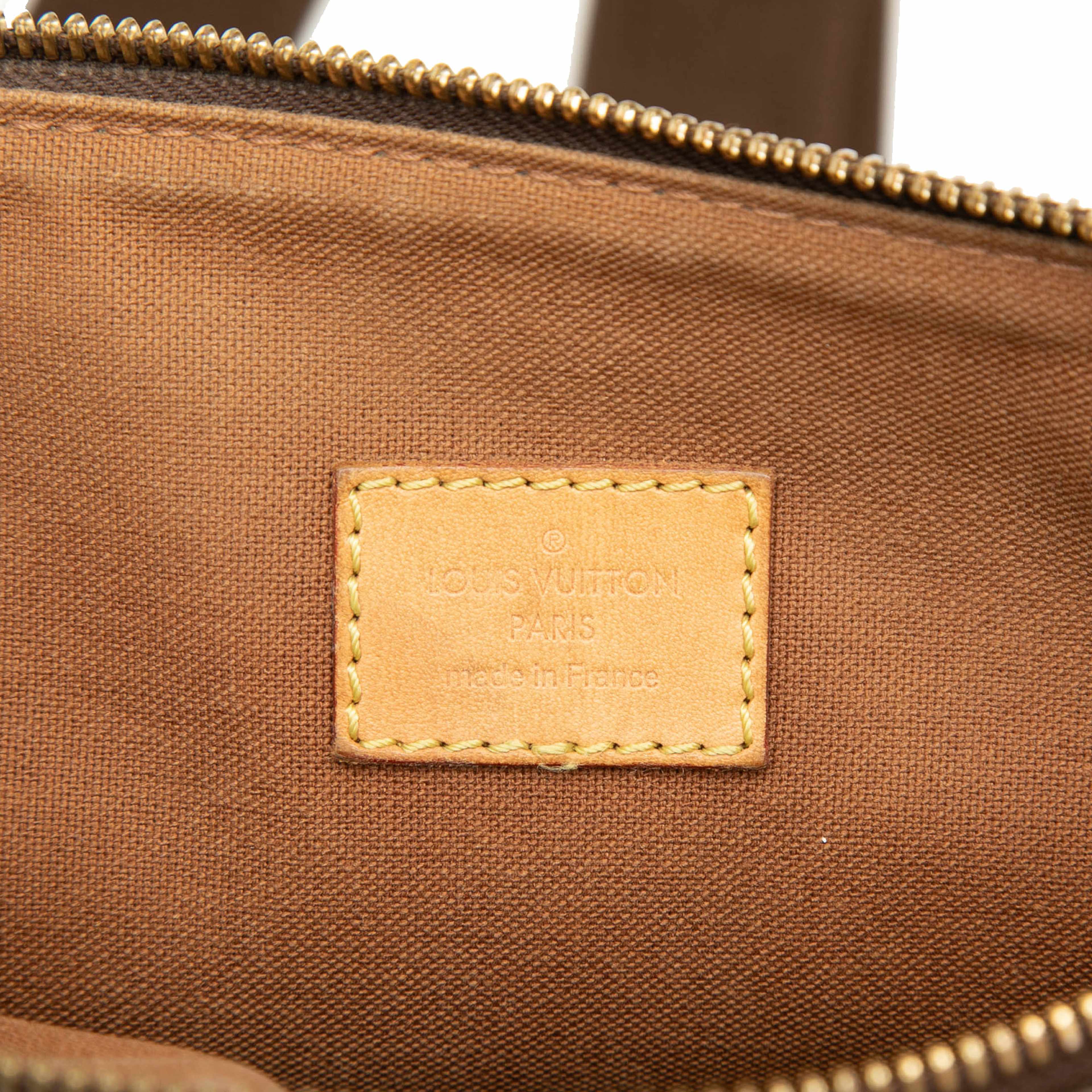 Louis Vuitton Monogram Bosphore Pochette, från Luxclusif, i färgen brun. Klicka för att öppna bilden i stort format