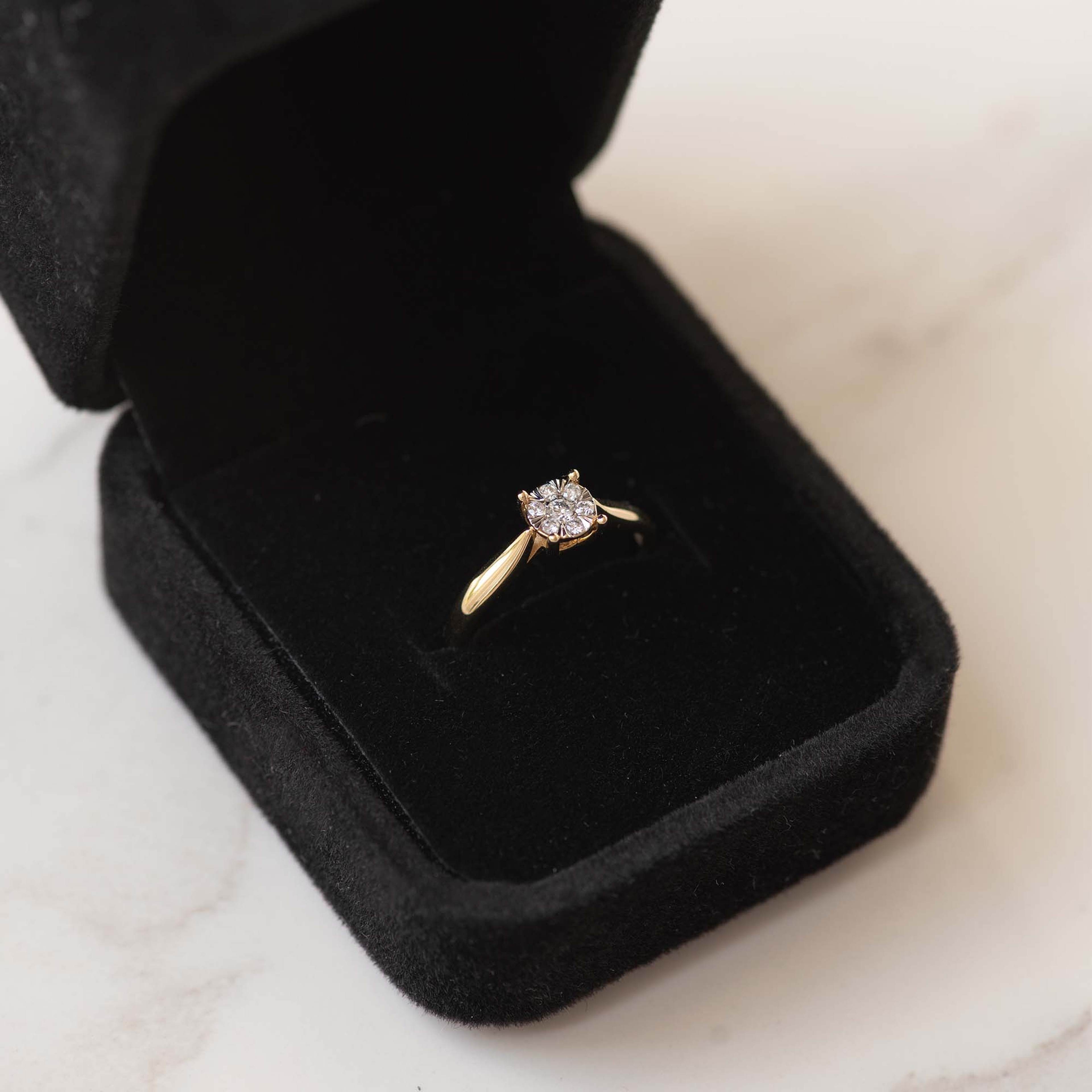 De La Paix 14 Karat Guld Ring, från Isabel Bernard, i färgen guld.