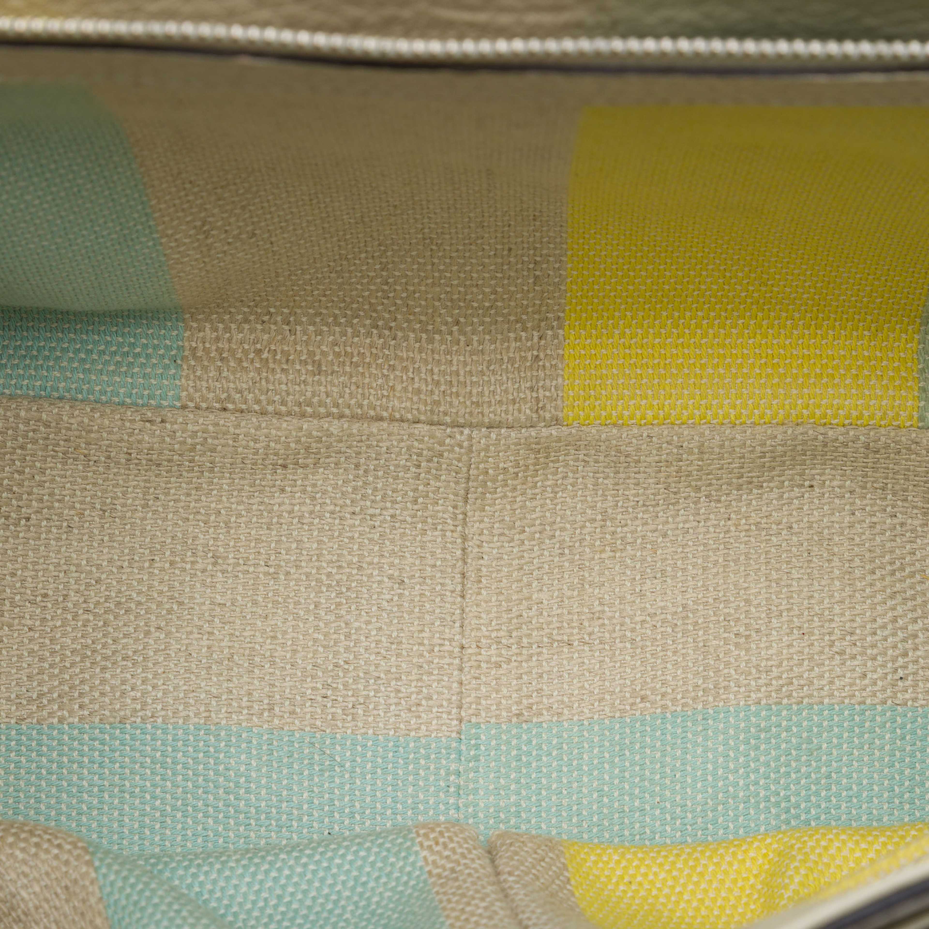 Gucci Medium Leather Bamboo Daily Crossbody, från Luxclusif, i färgen brun. Klicka för att öppna bilden i stort format