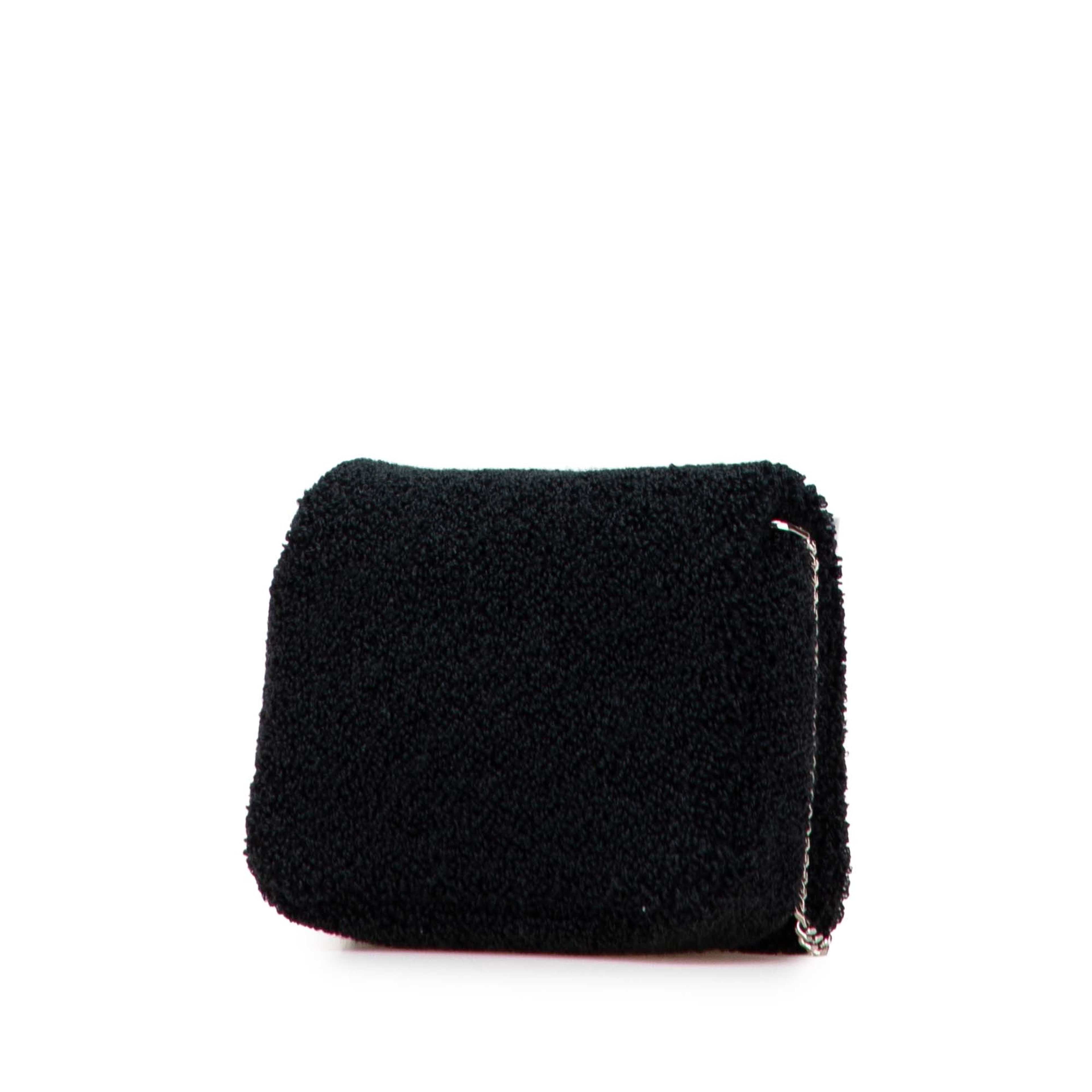 Burberry Mini Terry Cloth Lola Love Crossbody, från Luxclusif, i färgen black. Klicka för att öppna bilden i stort format