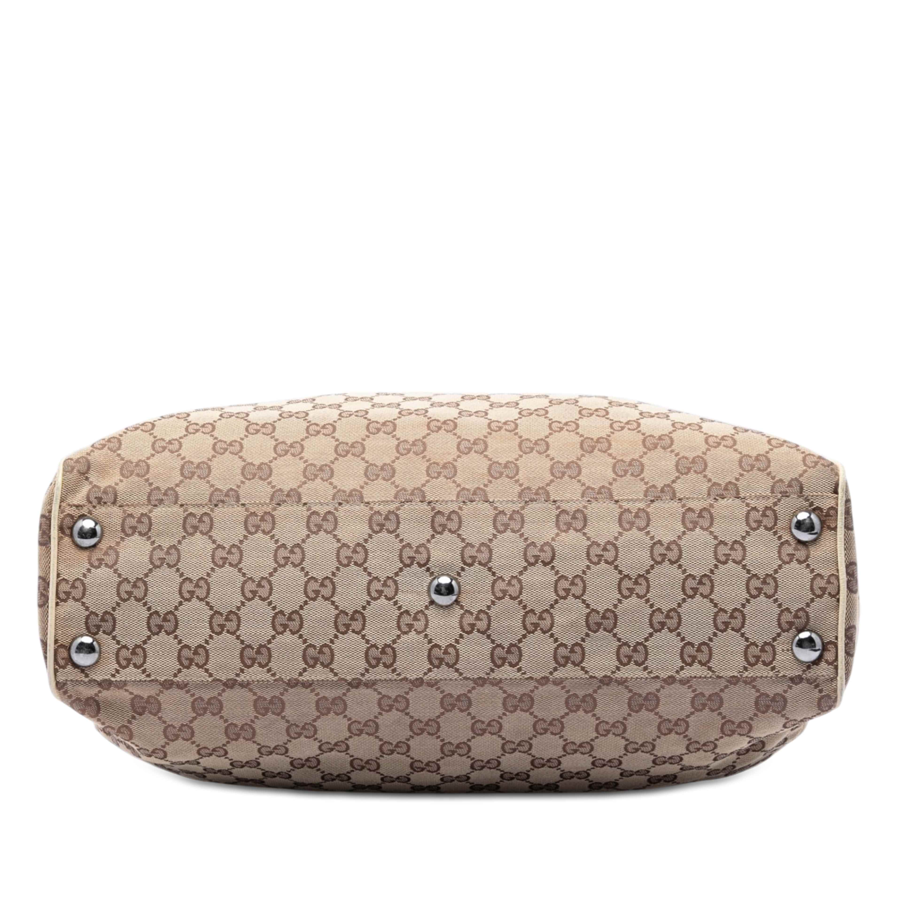 Gucci Gg Canvas Tote, från Luxclusif, i färgen beige. Klicka för att öppna bilden i stort format