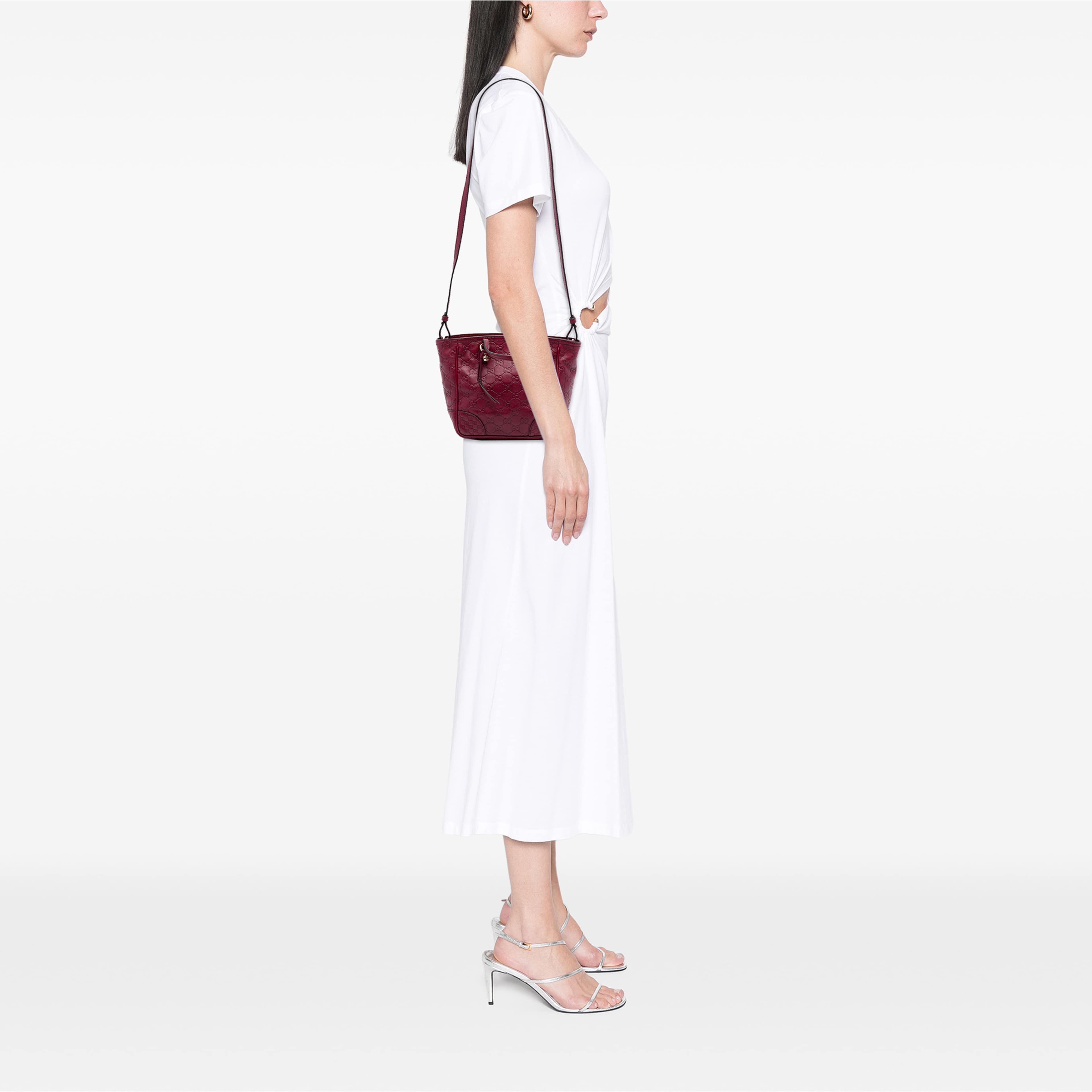 Gucci Small Guccissima Bree Satchel, från Luxclusif, i färgen röd. Klicka för att öppna bilden i stort format