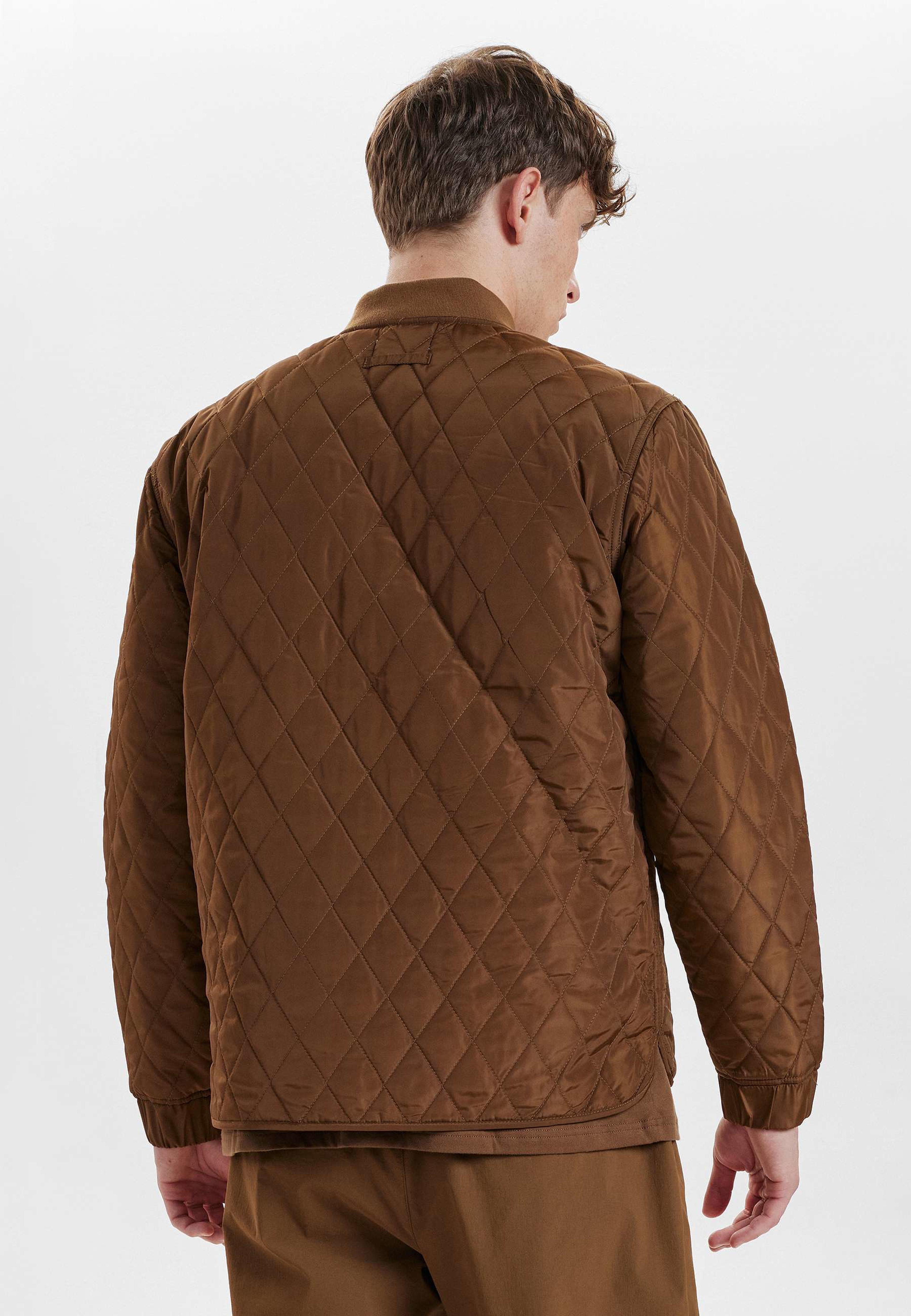 Quiltad Jacka | Återvunnen Polyester | Marinblå