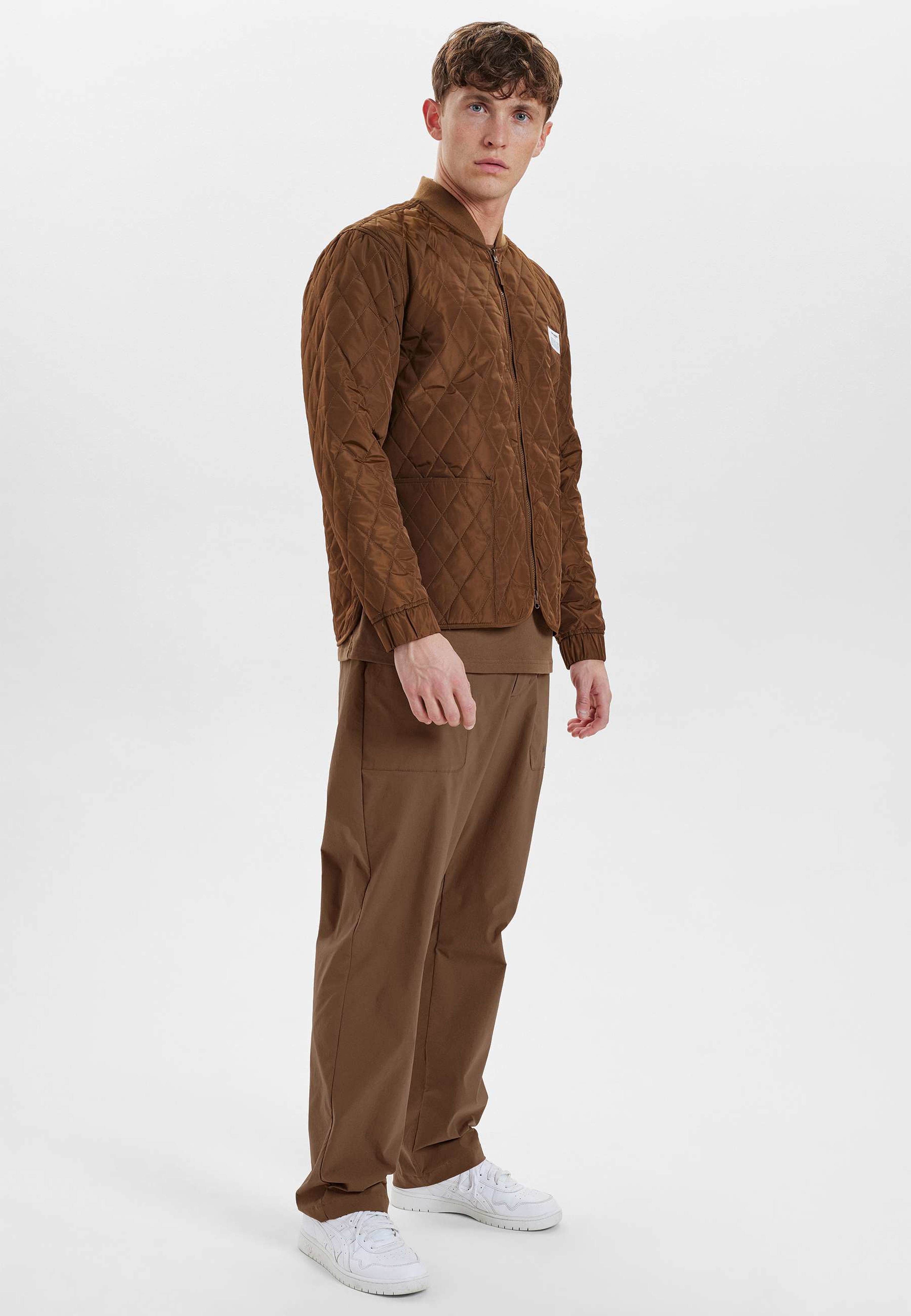 Quiltad Jacka | Återvunnen Polyester | Marinblå
