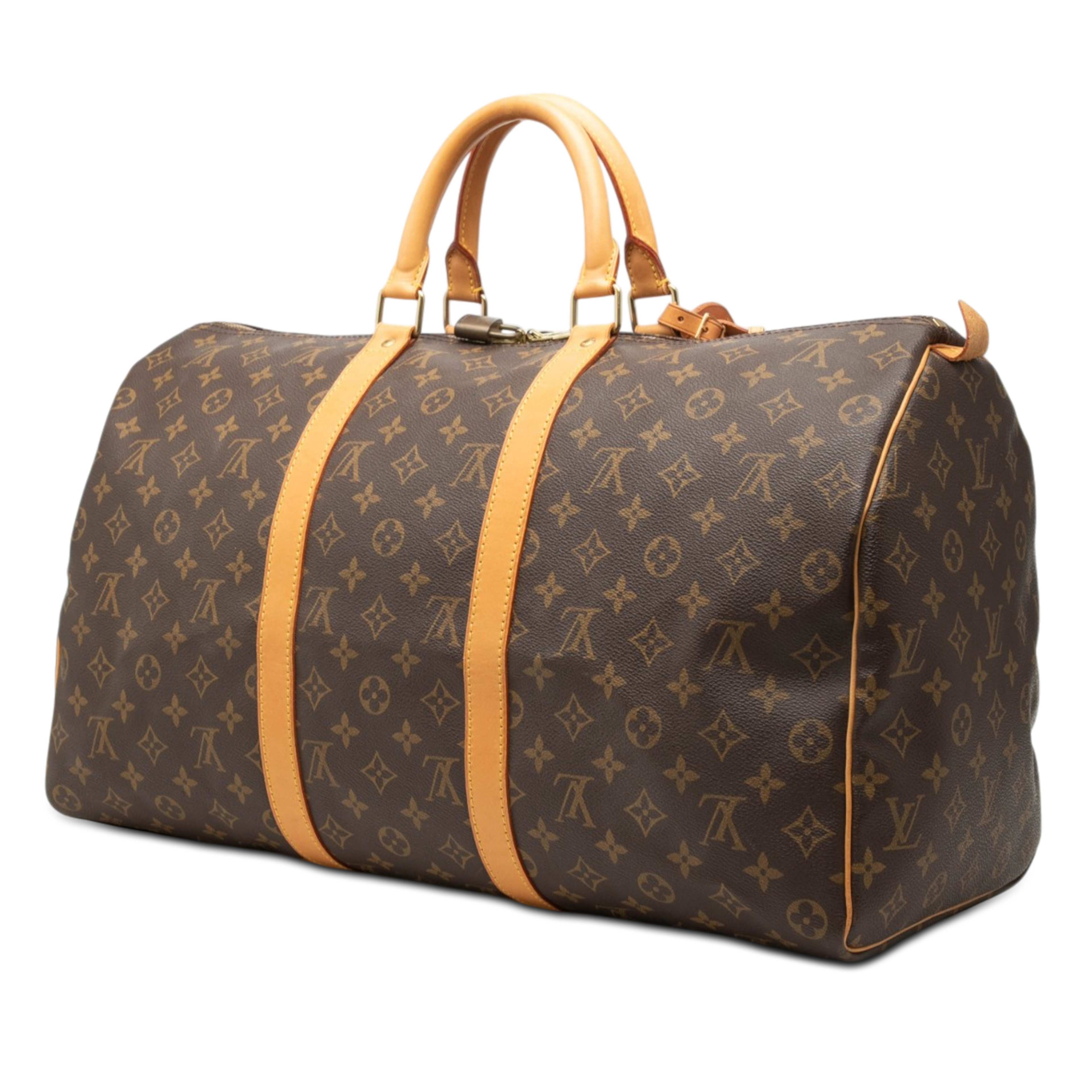 Louis Vuitton Monogram Keepall 50, från Luxclusif, i färgen brun. Klicka för att öppna bilden i stort format