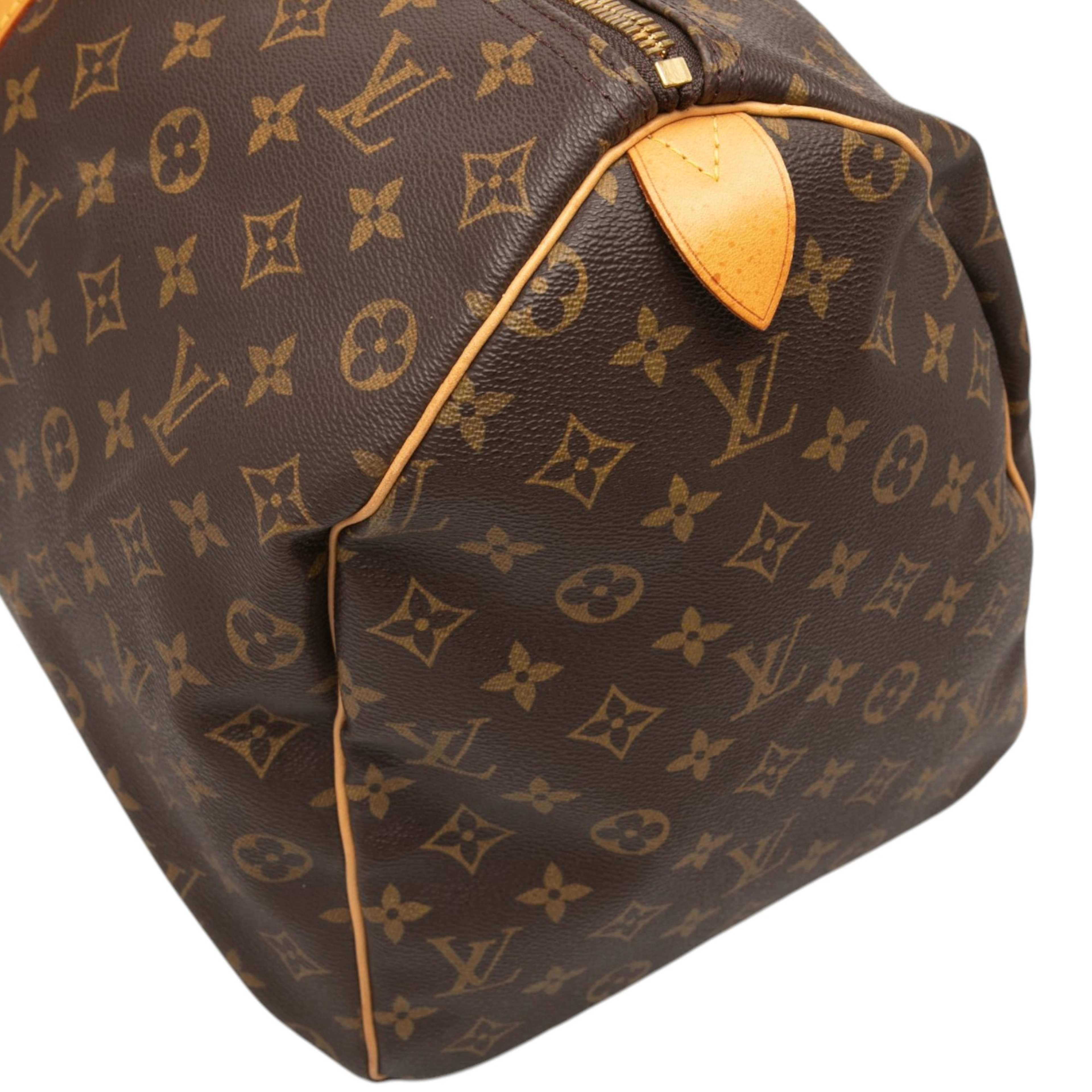 Louis Vuitton Monogram Keepall 50, från Luxclusif, i färgen brun. Klicka för att öppna bilden i stort format