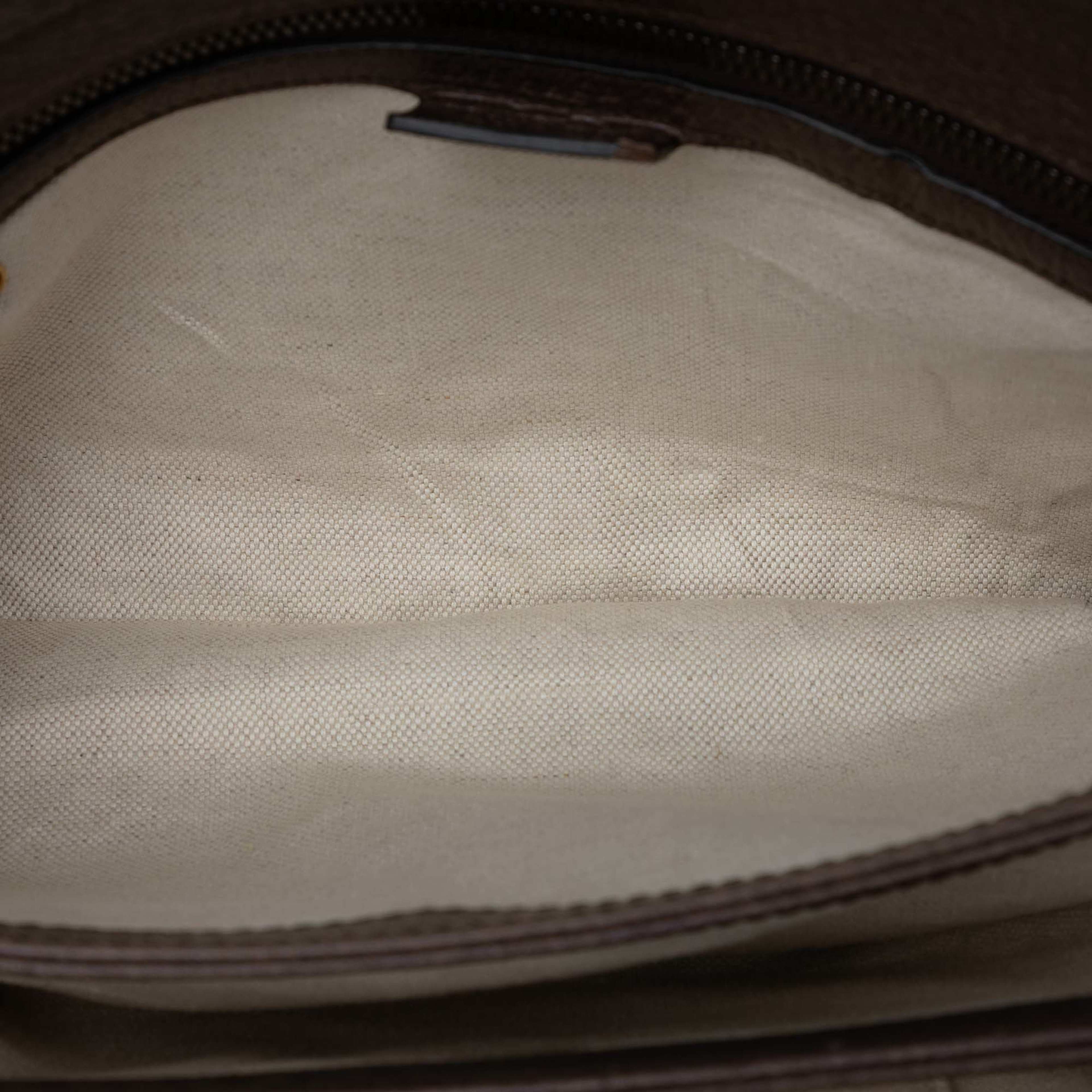 Gucci Medium Gg Supreme Web Ophidia Crossbody, från Luxclusif, i färgen beige. Klicka för att öppna bilden i stort format
