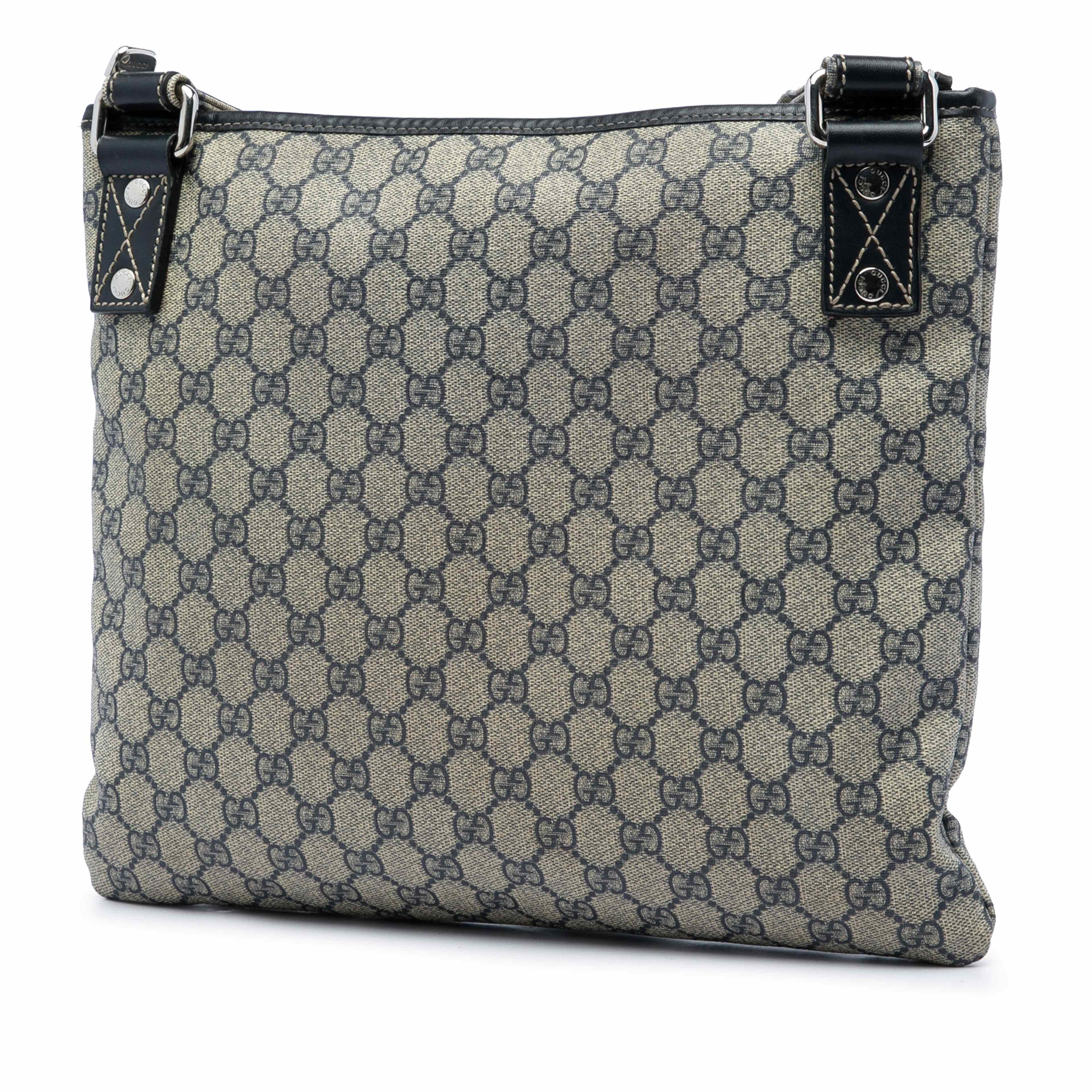 Gucci Gg Supreme Web Crossbody, från Luxclusif, i färgen beige. Klicka för att öppna bilden i stort format