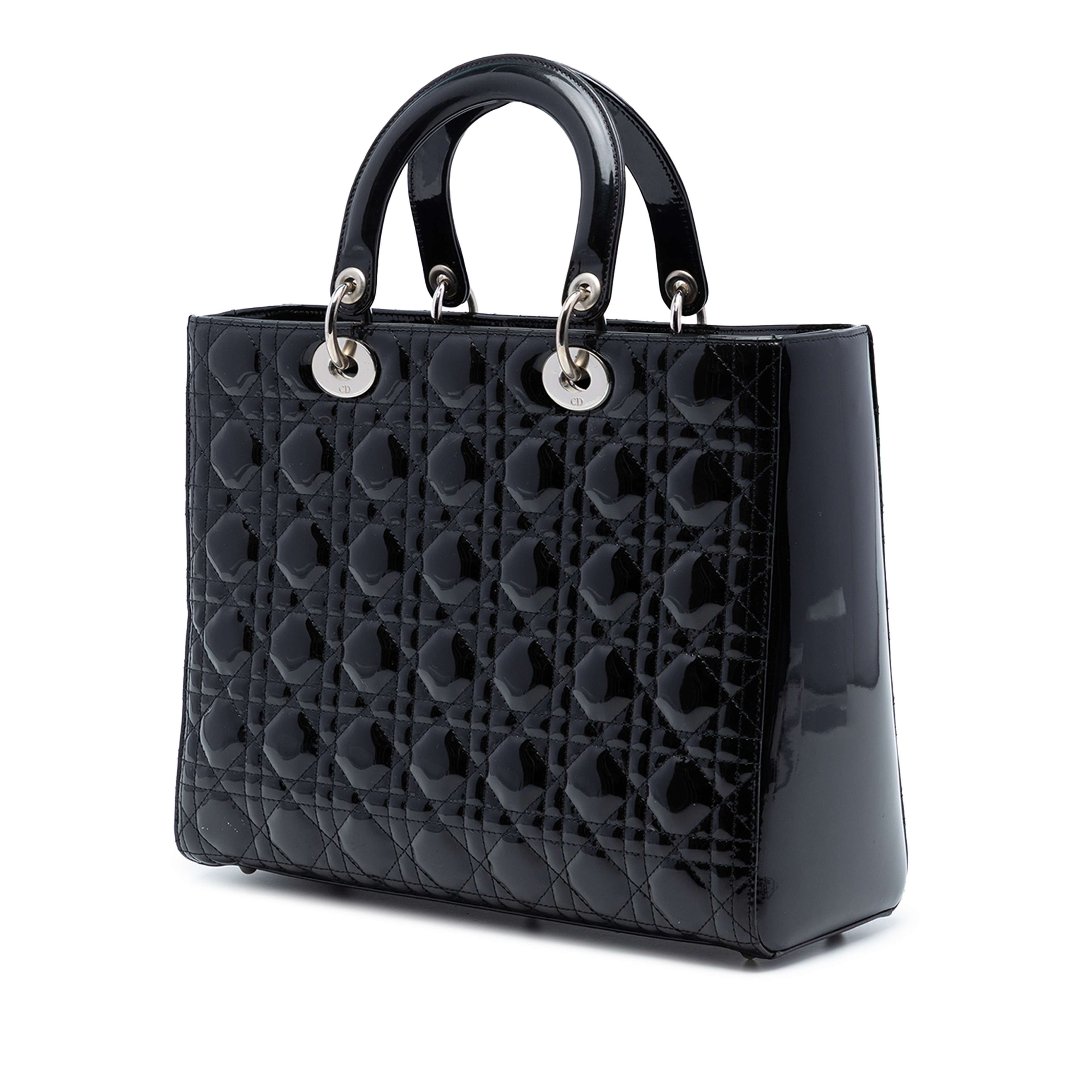 Dior Large Patent Cannage Lady Dior, från Luxclusif, i färgen black. Klicka för att öppna bilden i stort format