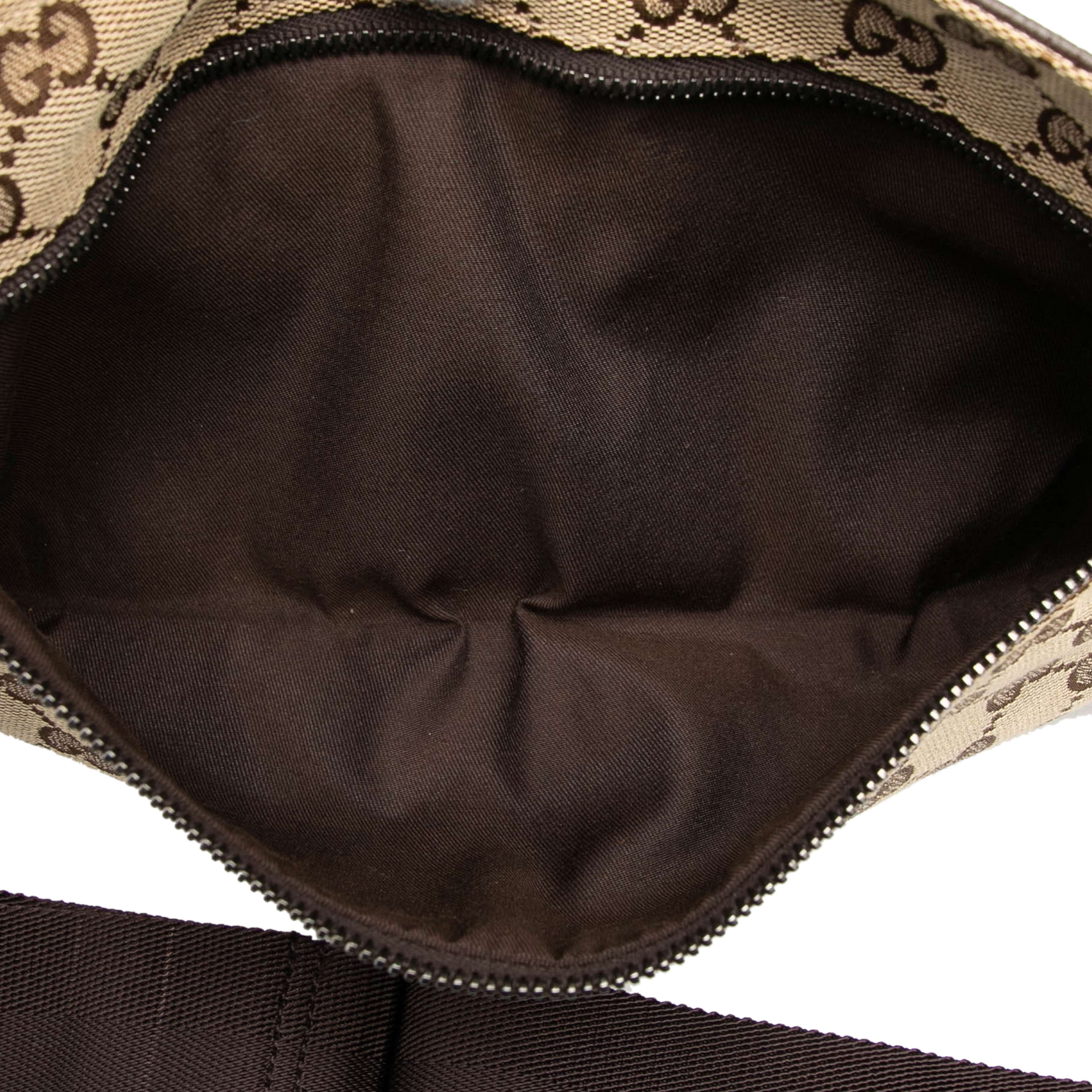 Gucci Gg Canvas Double Pocket Belt Bag, från Luxclusif, i färgen beige. Klicka för att öppna bilden i stort format