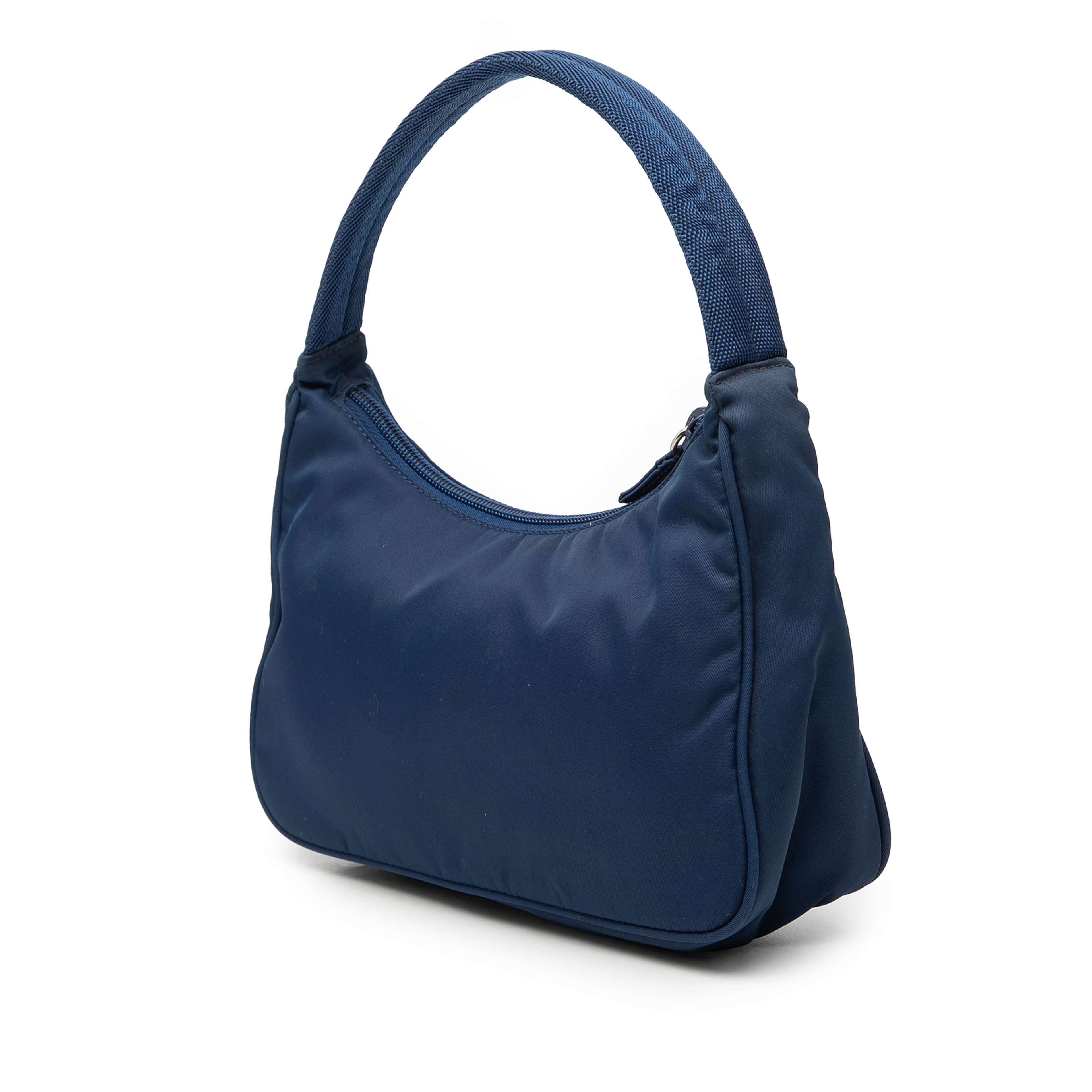 Prada Mini Tessuto Sport Shoulder Bag, från Luxclusif, i färgen blue. Klicka för att öppna bilden i stort format