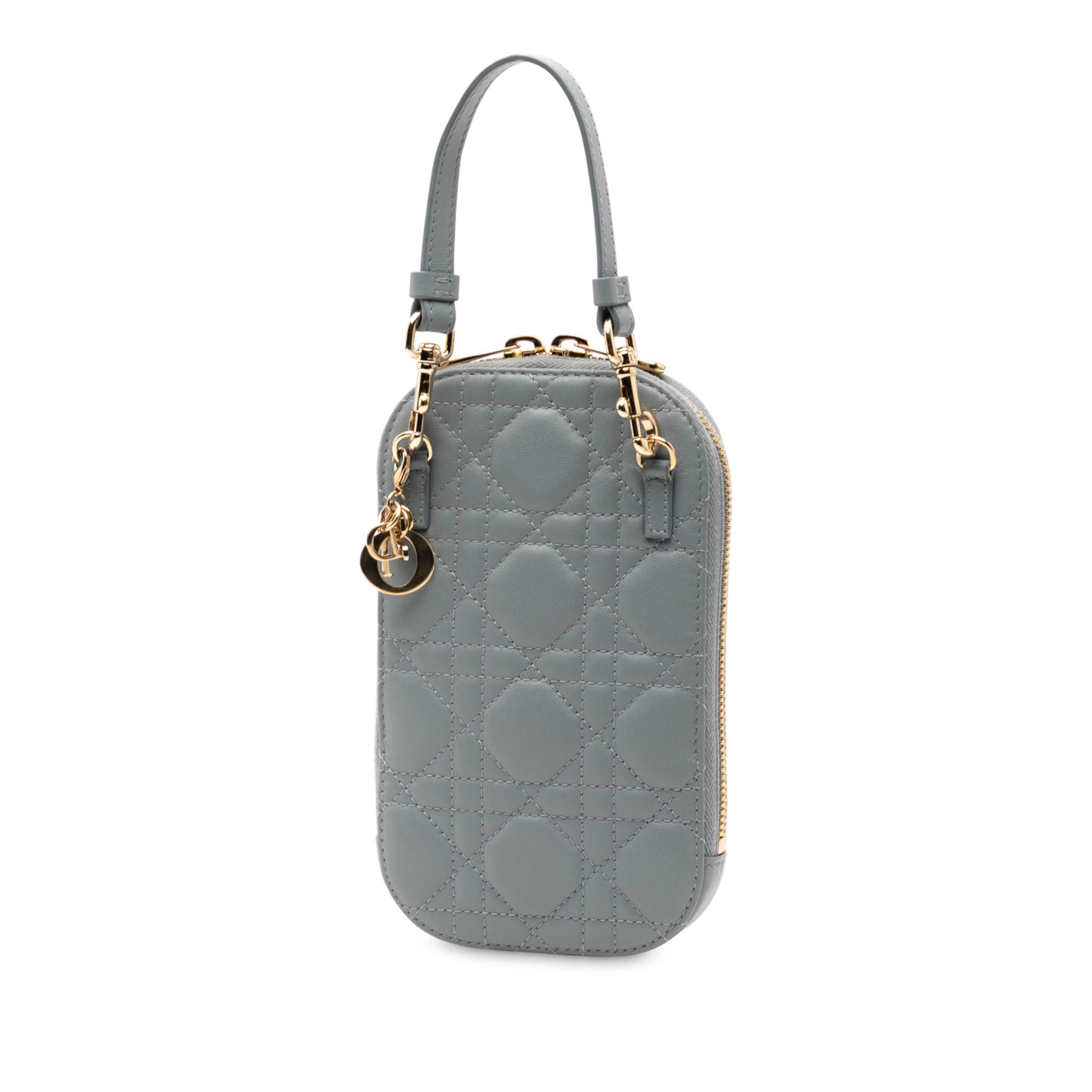 Dior Lambskin Cannage Lady Dior Call In Phone Holder, från Luxclusif, i färgen light blue. Klicka för att öppna bilden i stort format