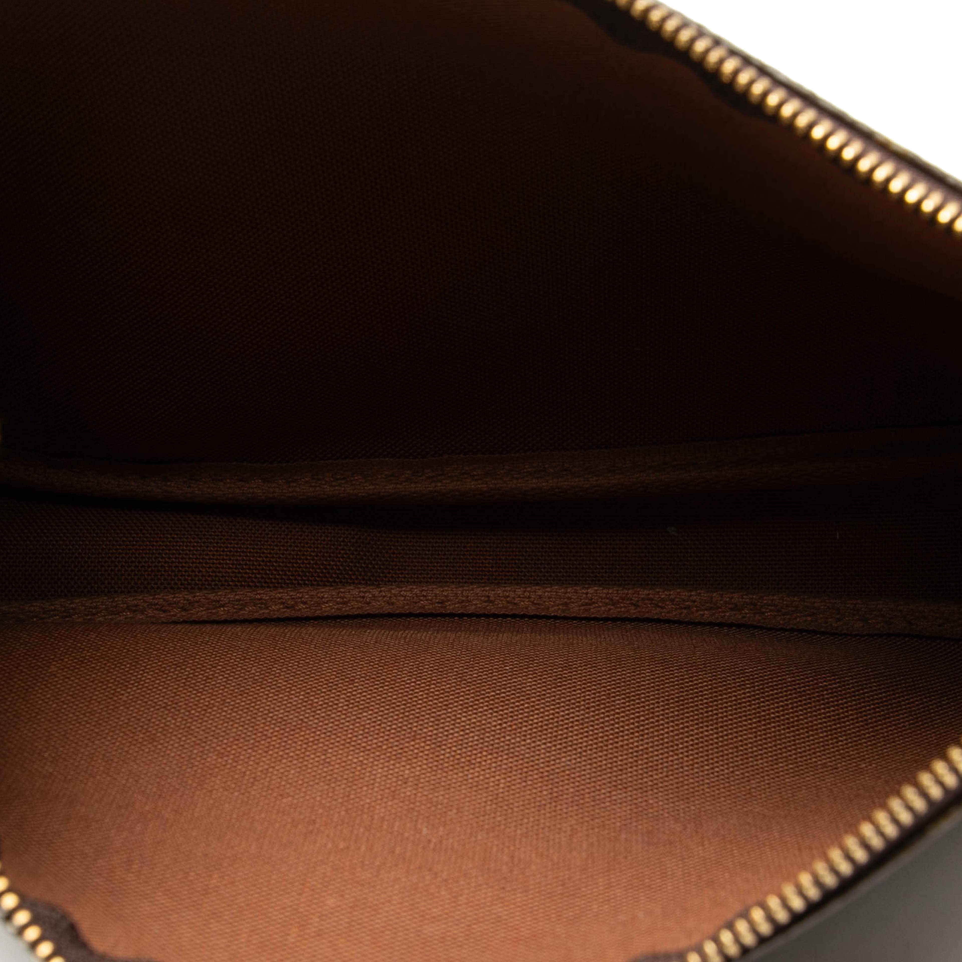 Louis Vuitton Monogram Pochette Accessoires, från Luxclusif, i färgen brown. Klicka för att öppna bilden i stort format