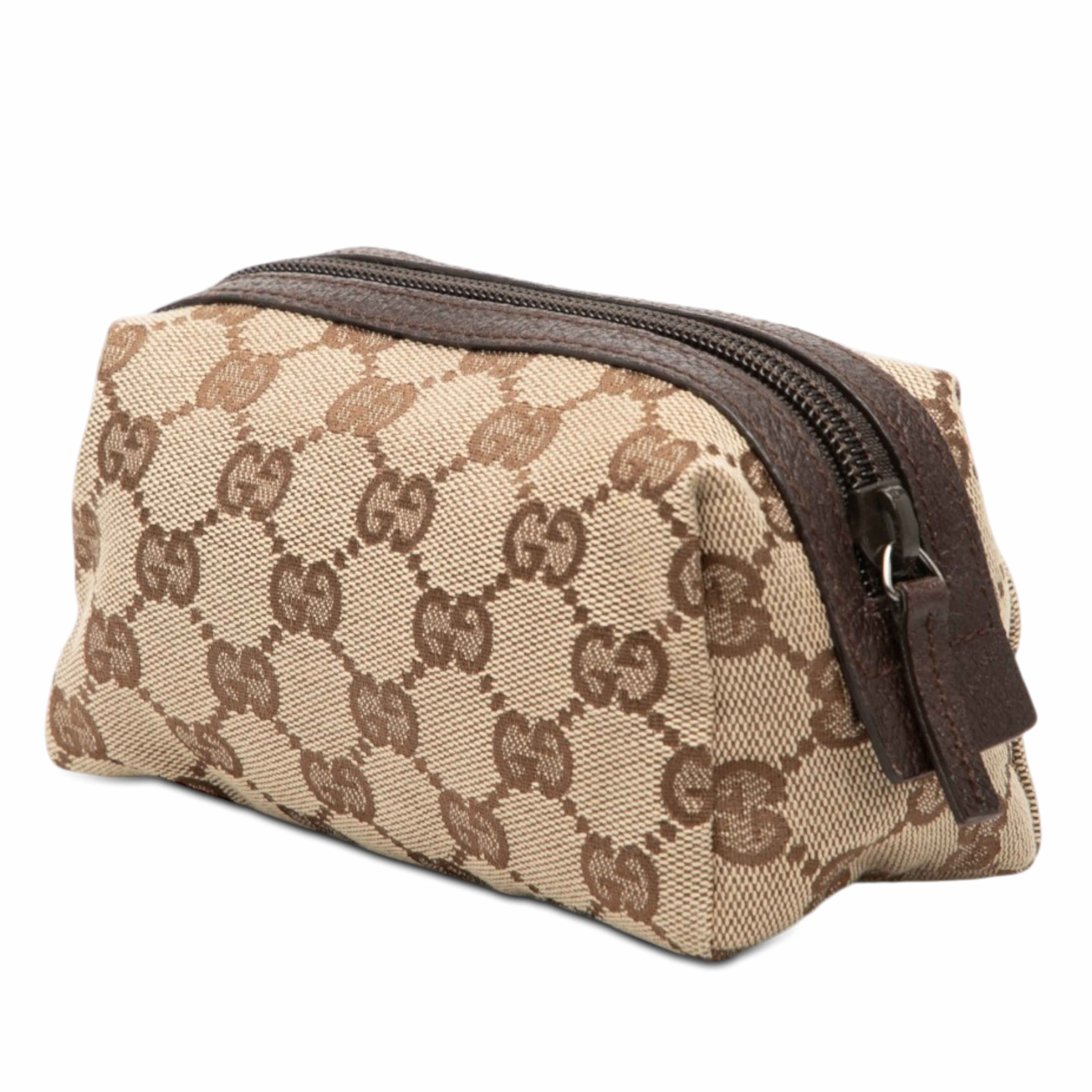 Gucci Gg Canvas Balthus Cosmetic Pouch, från Luxclusif, i färgen beige. Klicka för att öppna bilden i stort format