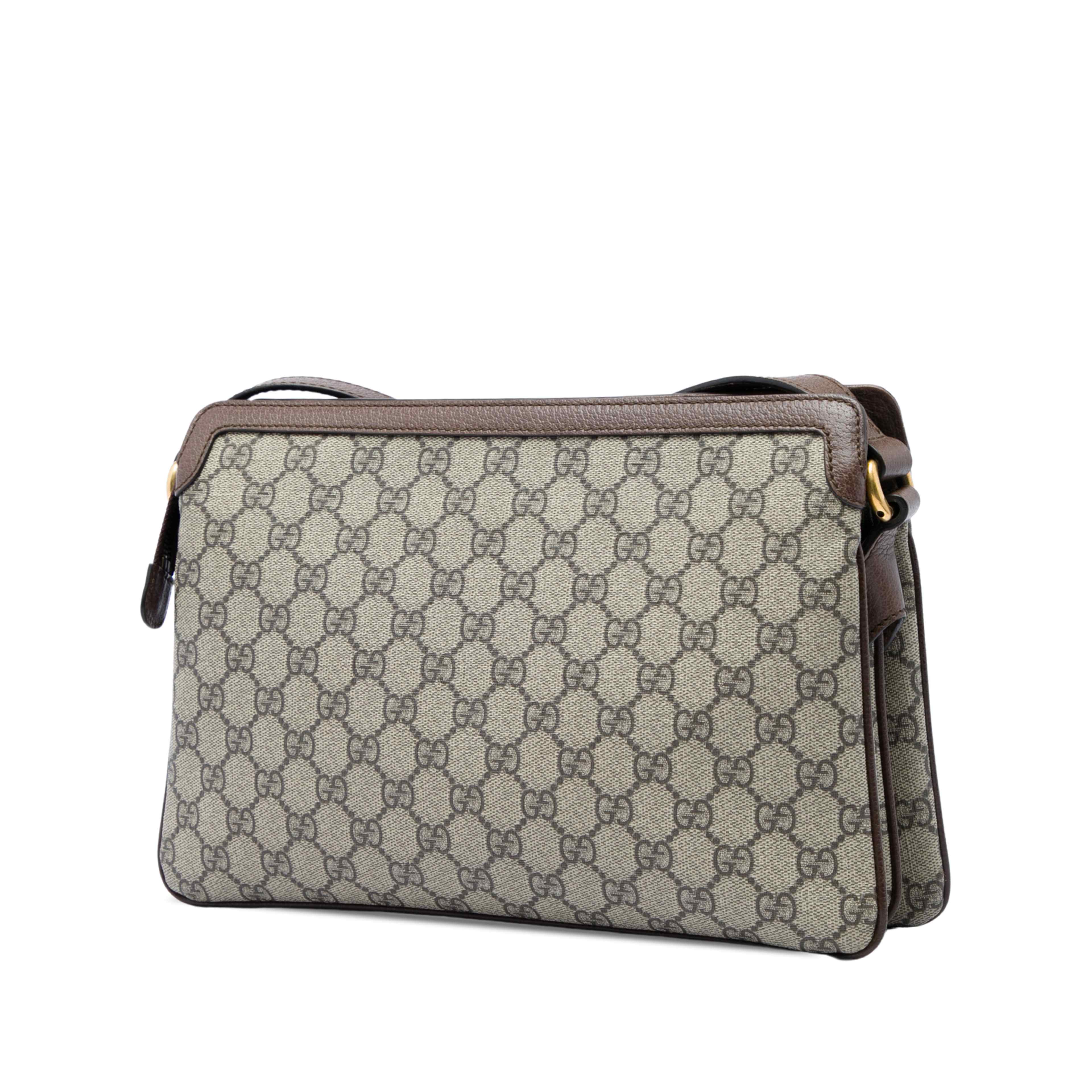 Gucci Medium Gg Supreme Web Ophidia Crossbody, från Luxclusif, i färgen beige. Klicka för att öppna bilden i stort format