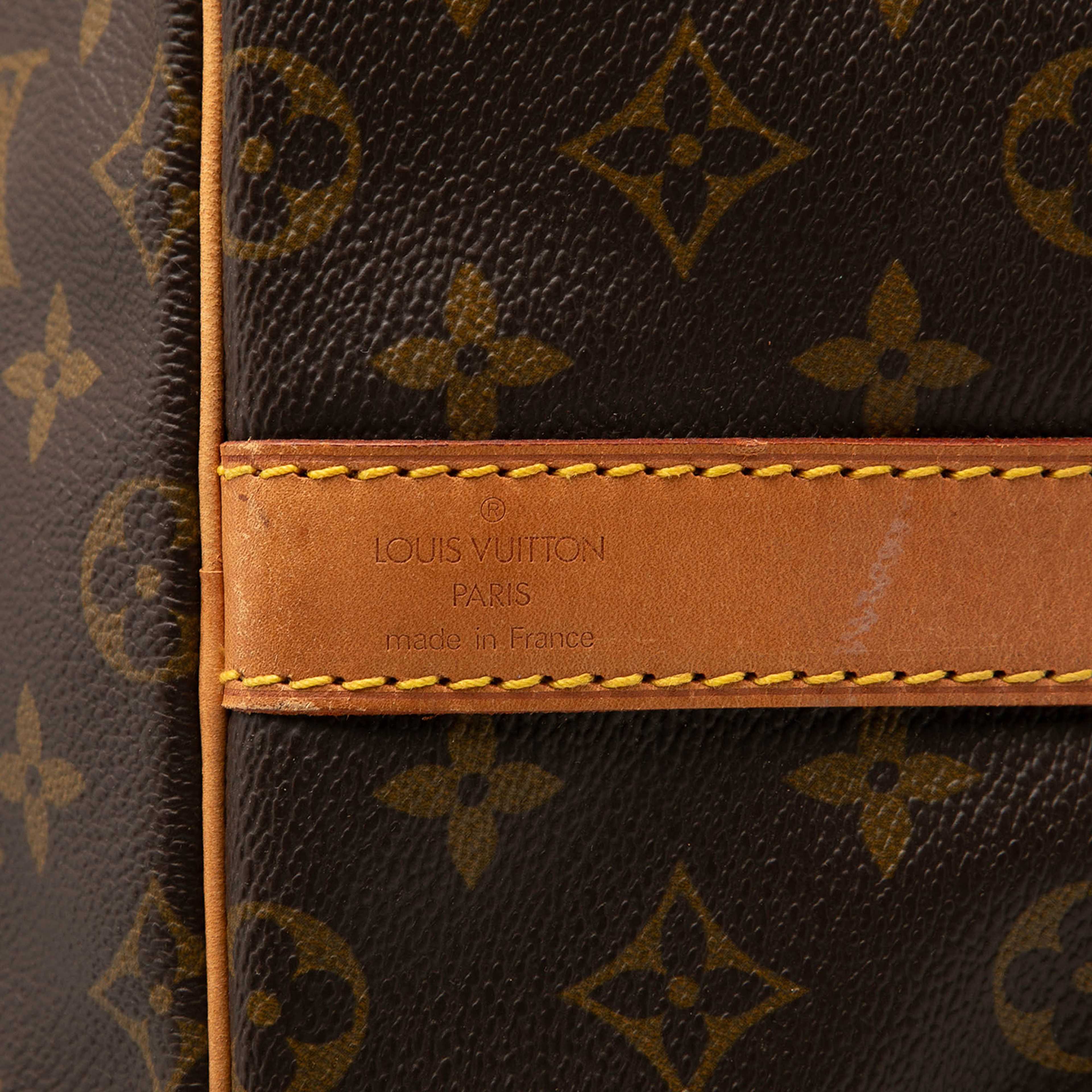 Louis Vuitton Monogram Keepall Bandouliere 55, från Luxclusif, i färgen brun. Klicka för att öppna bilden i stort format
