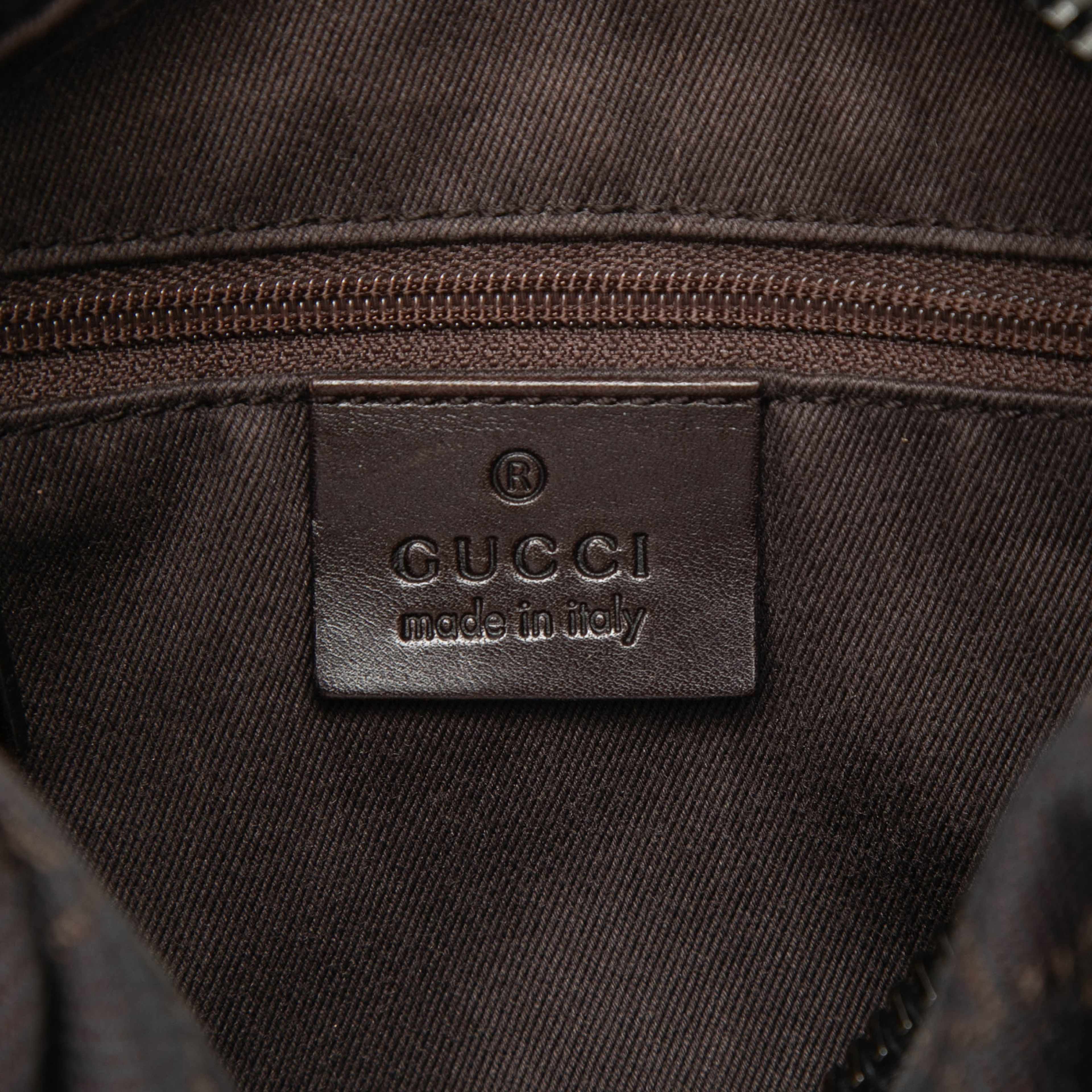 Gucci Gg Denim Handbag, från Luxclusif, i färgen dark brown. Klicka för att öppna bilden i stort format