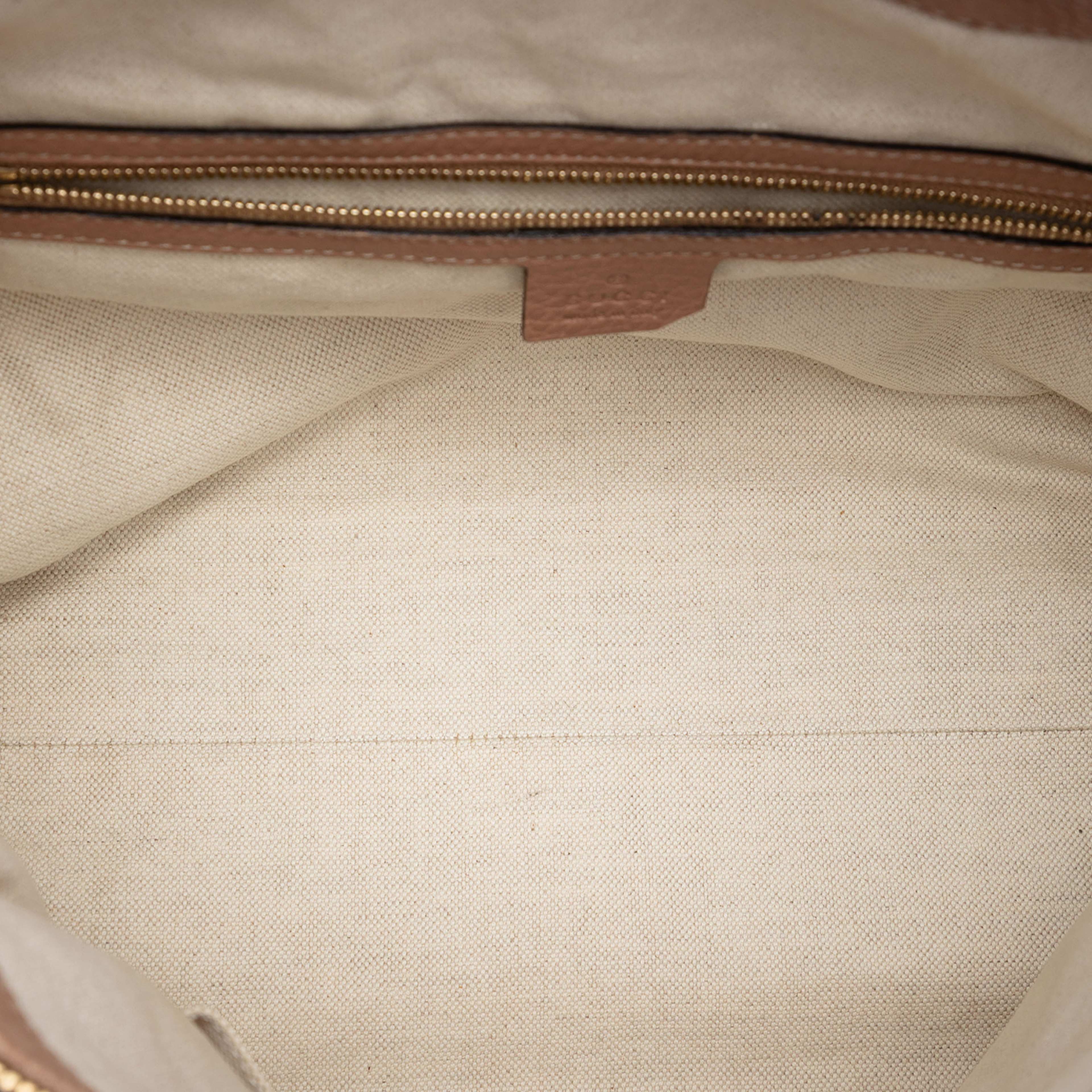 Gucci Medium Pebbled Calfskin Bella Shoulder Bag, från Luxclusif, i färgen brun. Klicka för att öppna bilden i stort format