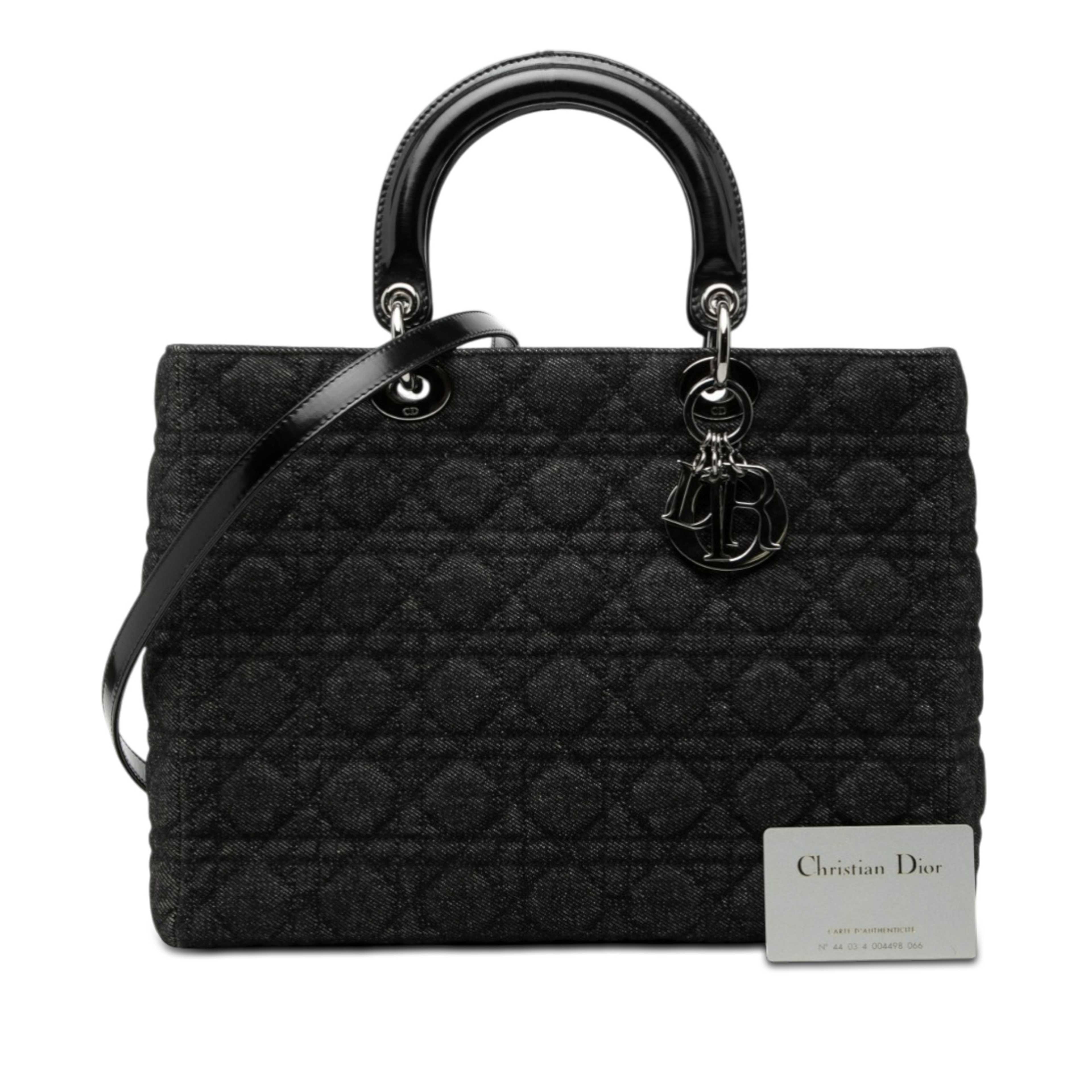 Dior Large Denim Cannage Lady Dior, från Luxclusif, i färgen svart. Klicka för att öppna bilden i stort format