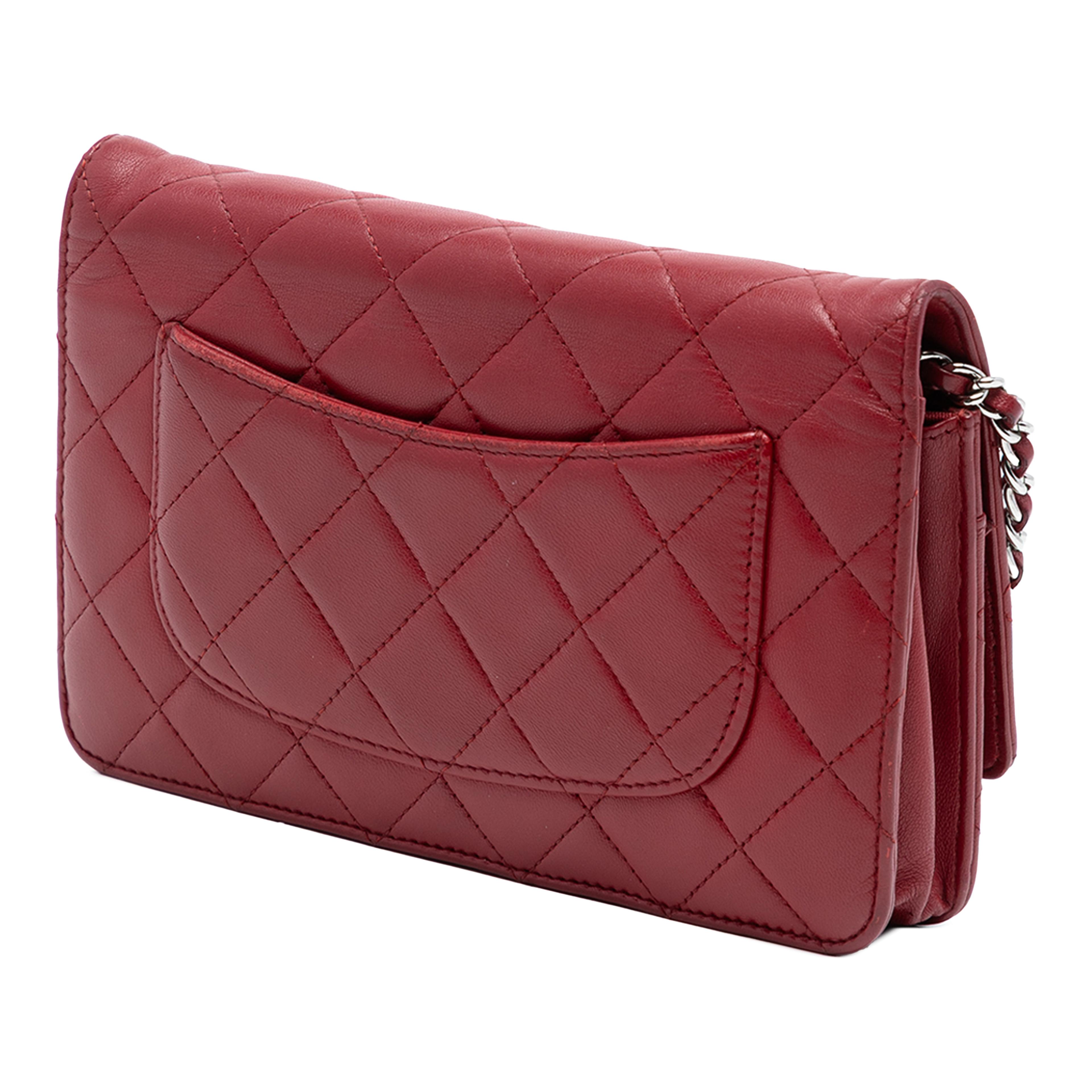 Chanel Cc Quilted Lambskin Wallet On Chain, från Luxclusif, i färgen röd. Klicka för att öppna bilden i stort format