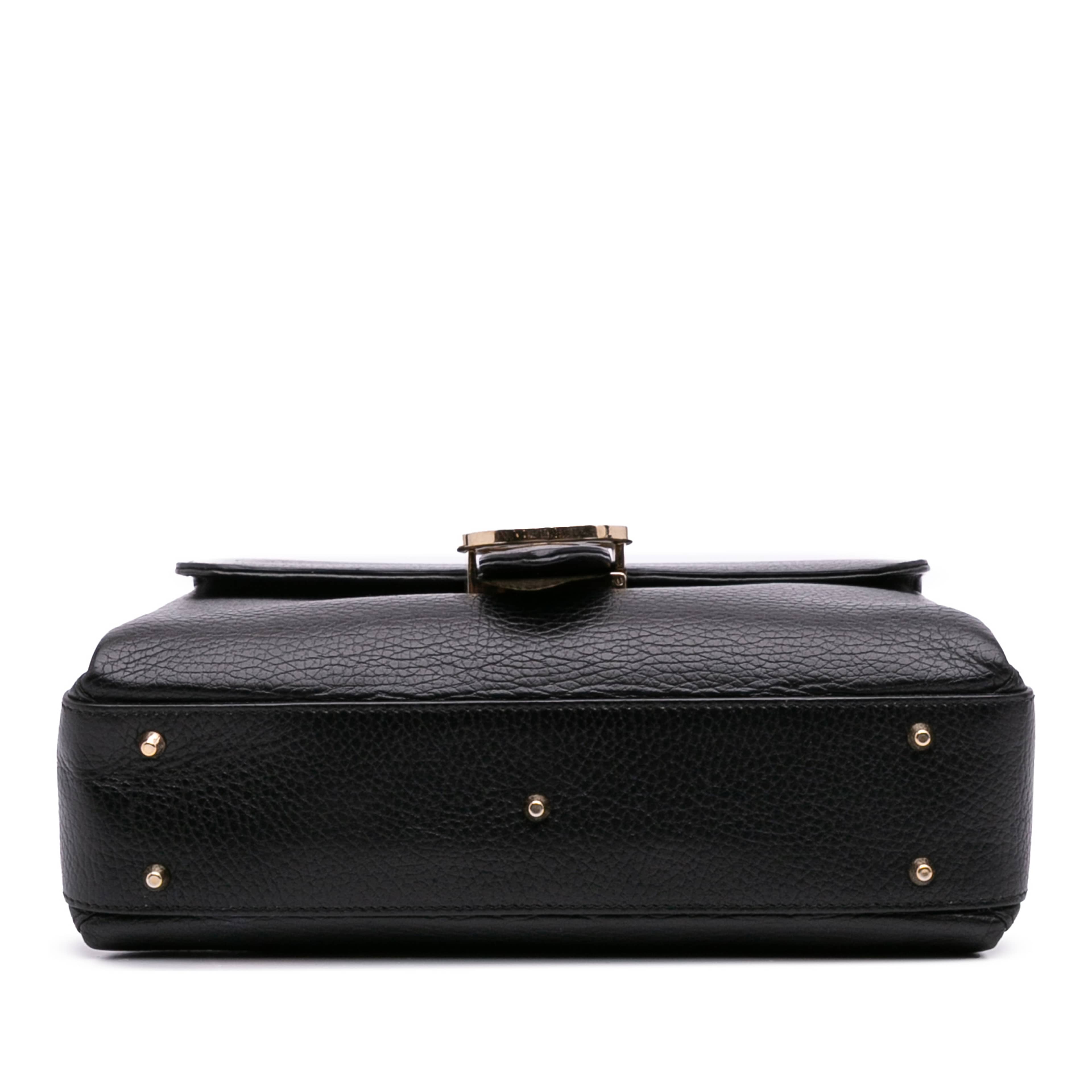 Gucci Small Dollar Calf Interlocking G Satchel, från Luxclusif, i färgen black. Klicka för att öppna bilden i stort format