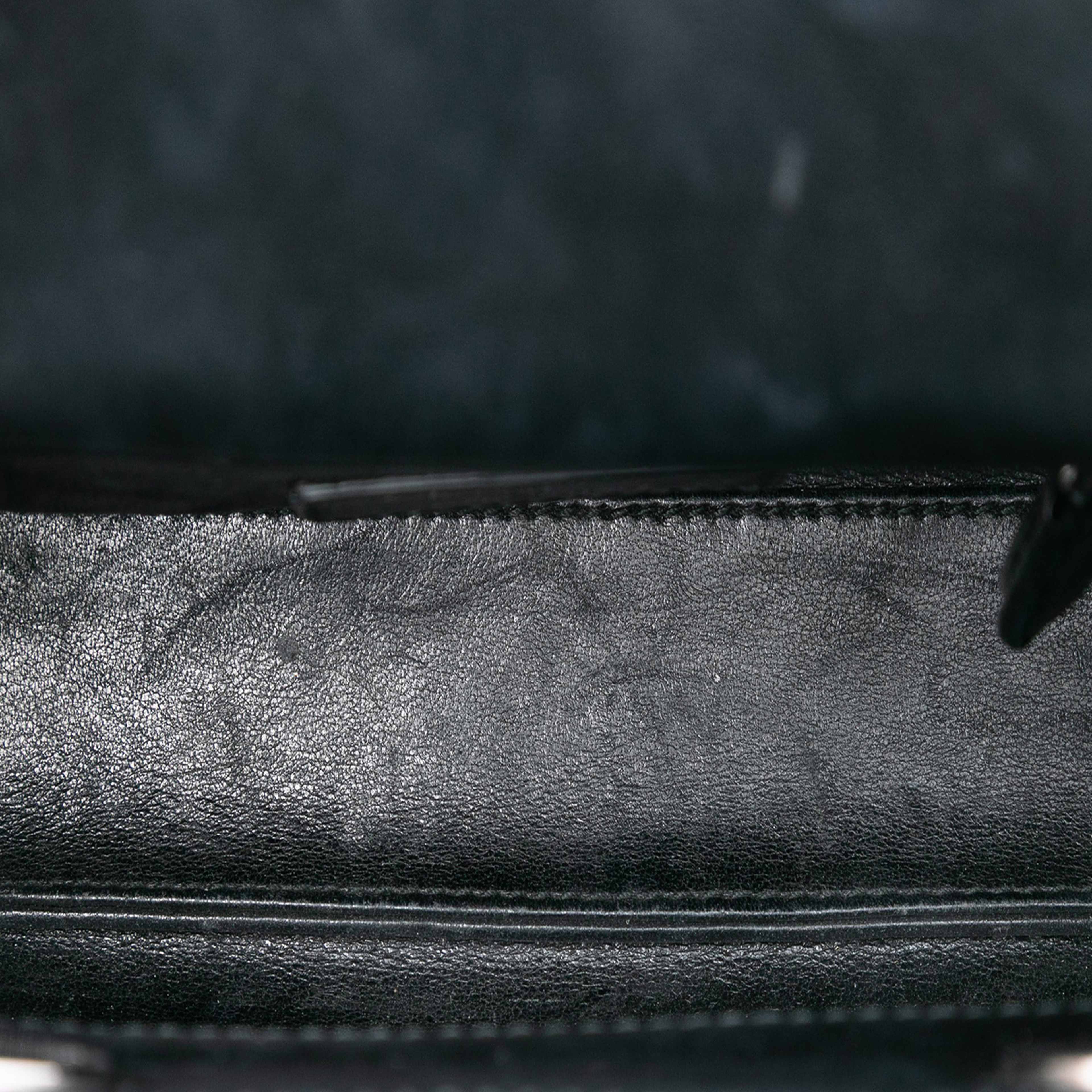 Dior Mini Patent Sequined Lady Dior, från Luxclusif, i färgen pink. Klicka för att öppna bilden i stort format