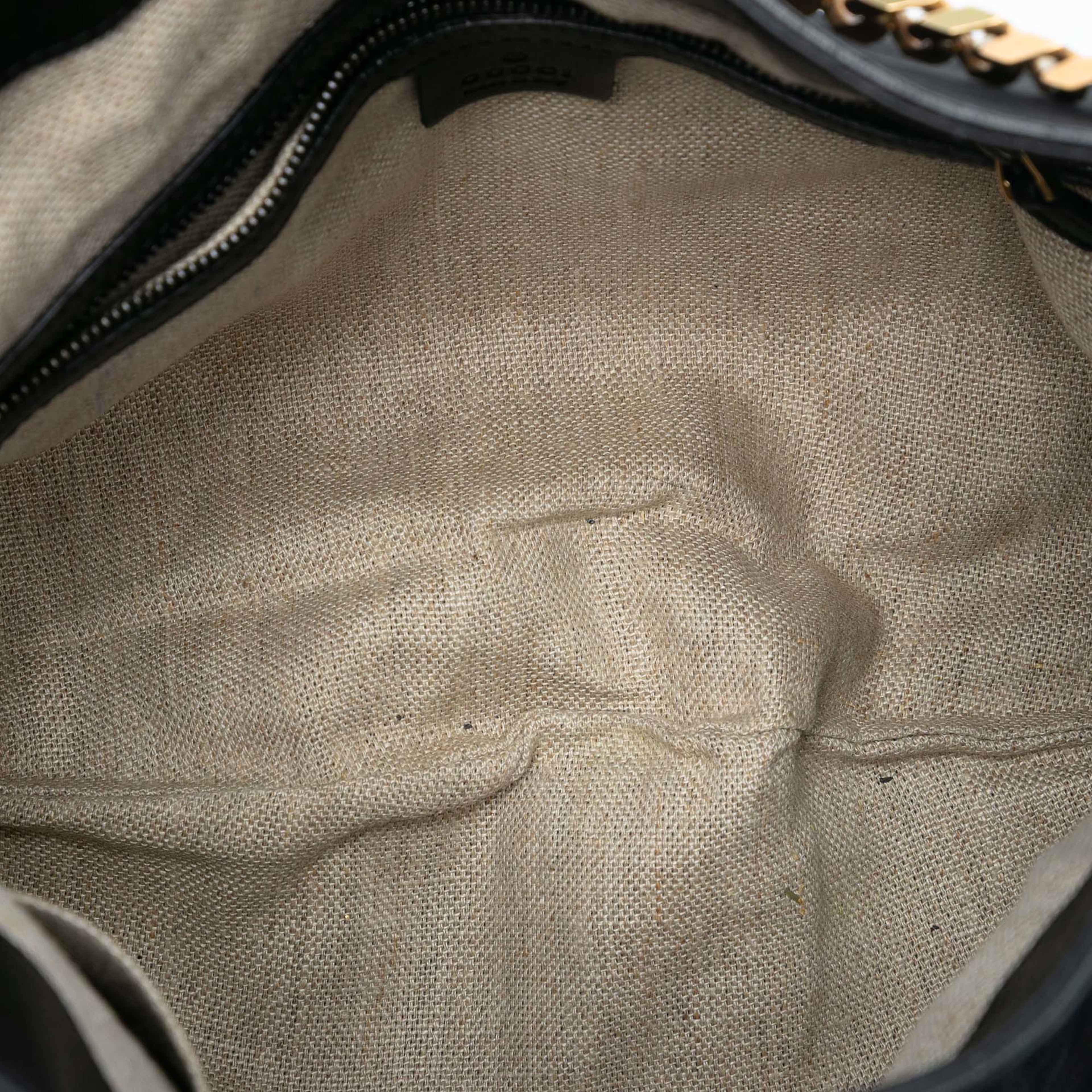 Gucci Medium Nubuck 1970 Shoulder Bag, från Luxclusif, i färgen black. Klicka för att öppna bilden i stort format