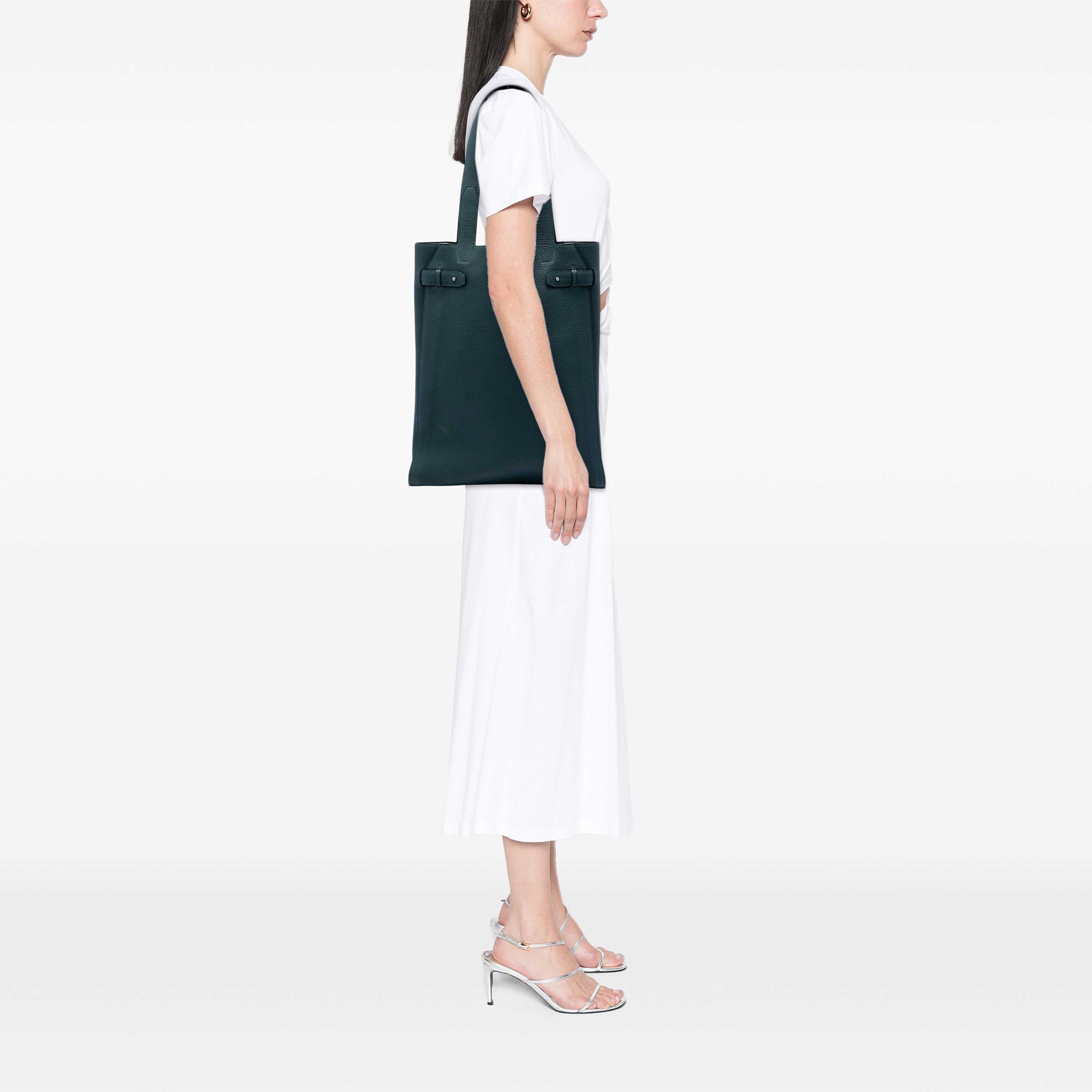 Hermès Negonda Cabas Vertige Tote, från Luxclusif, i färgen grön. Klicka för att öppna bilden i stort format