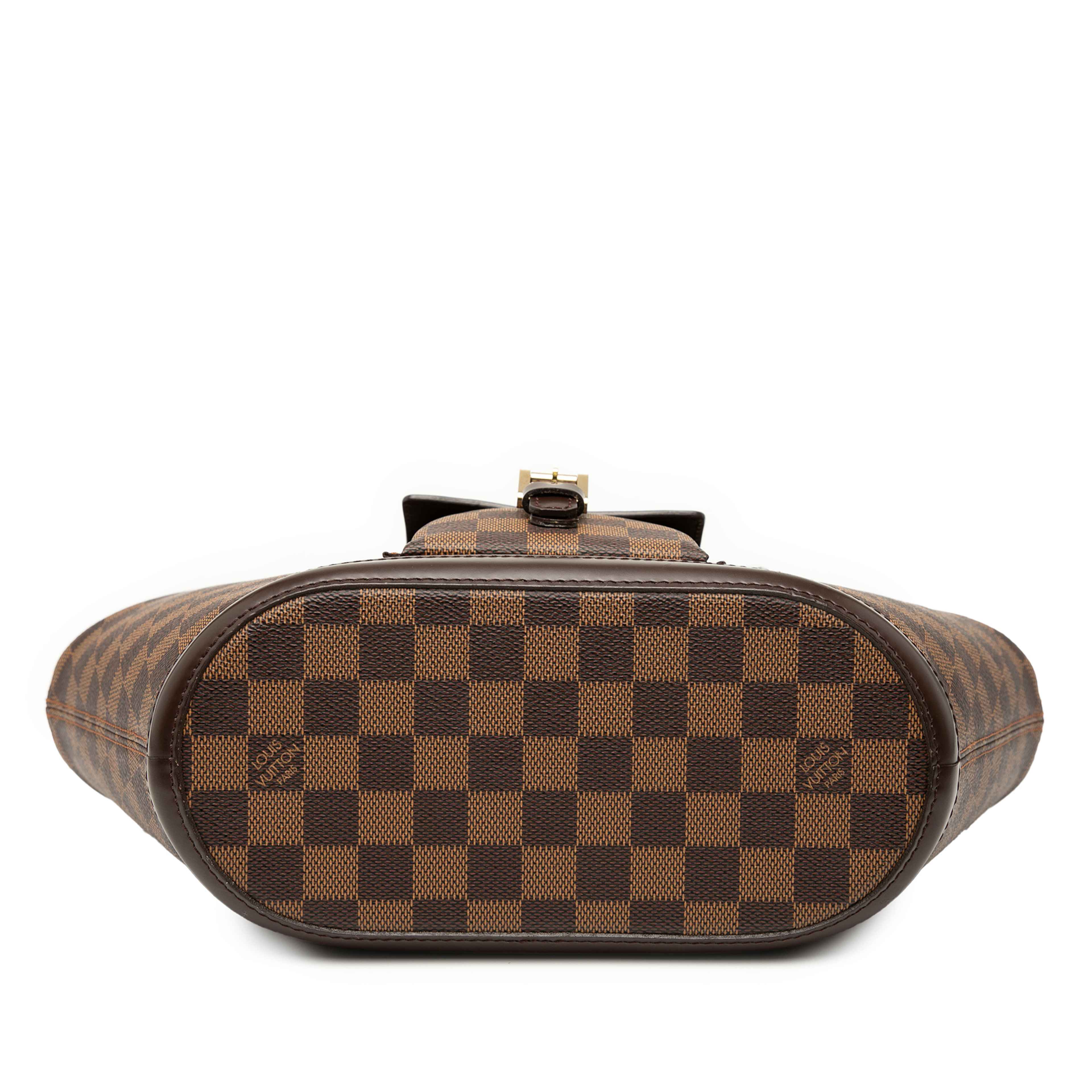 Louis Vuitton Damier Ebene Manosque Pm, från Luxclusif, i färgen brown. Klicka för att öppna bilden i stort format