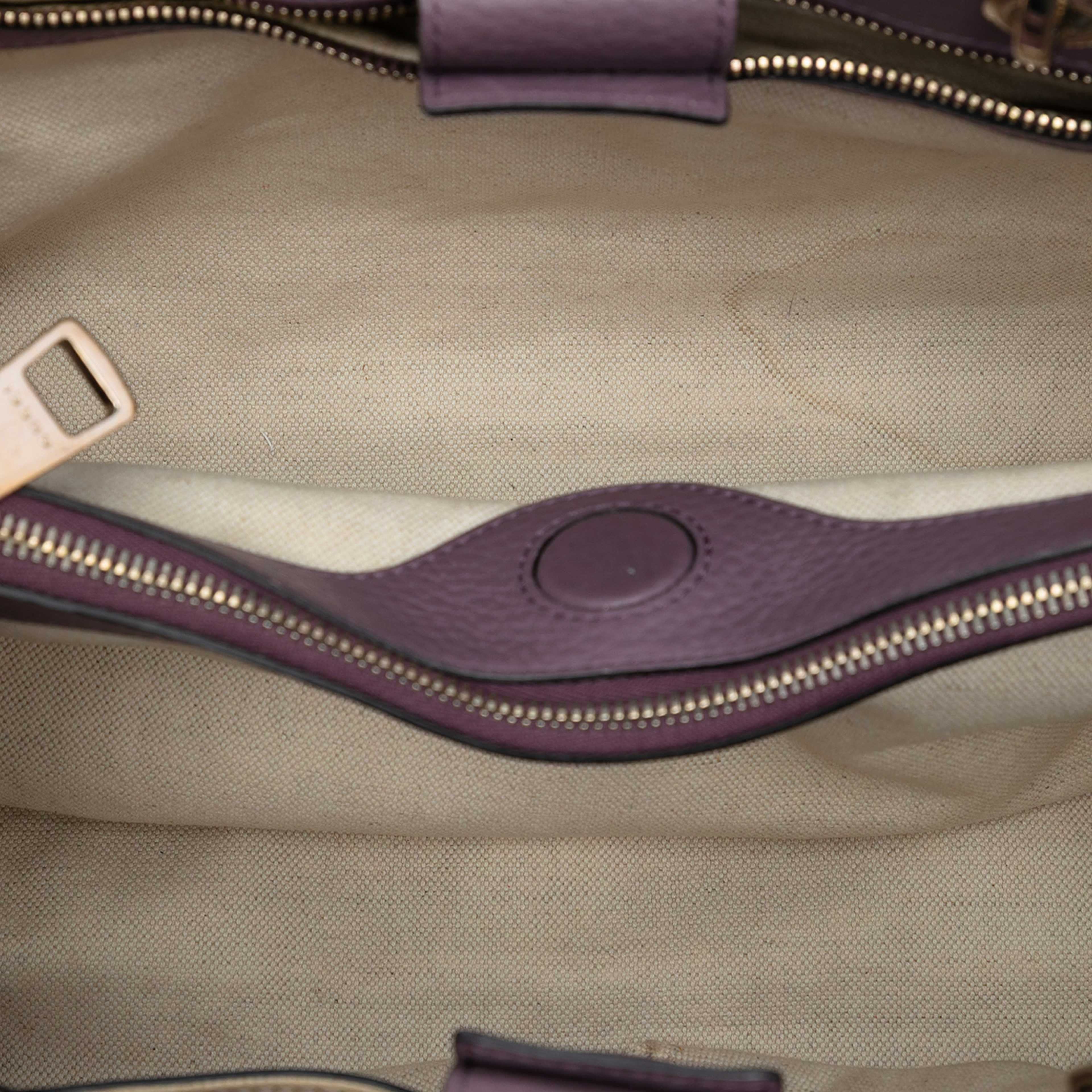 Gucci Medium Calfskin Bamboo Shopper Satchel, från Luxclusif, i färgen dark purple. Klicka för att öppna bilden i stort format