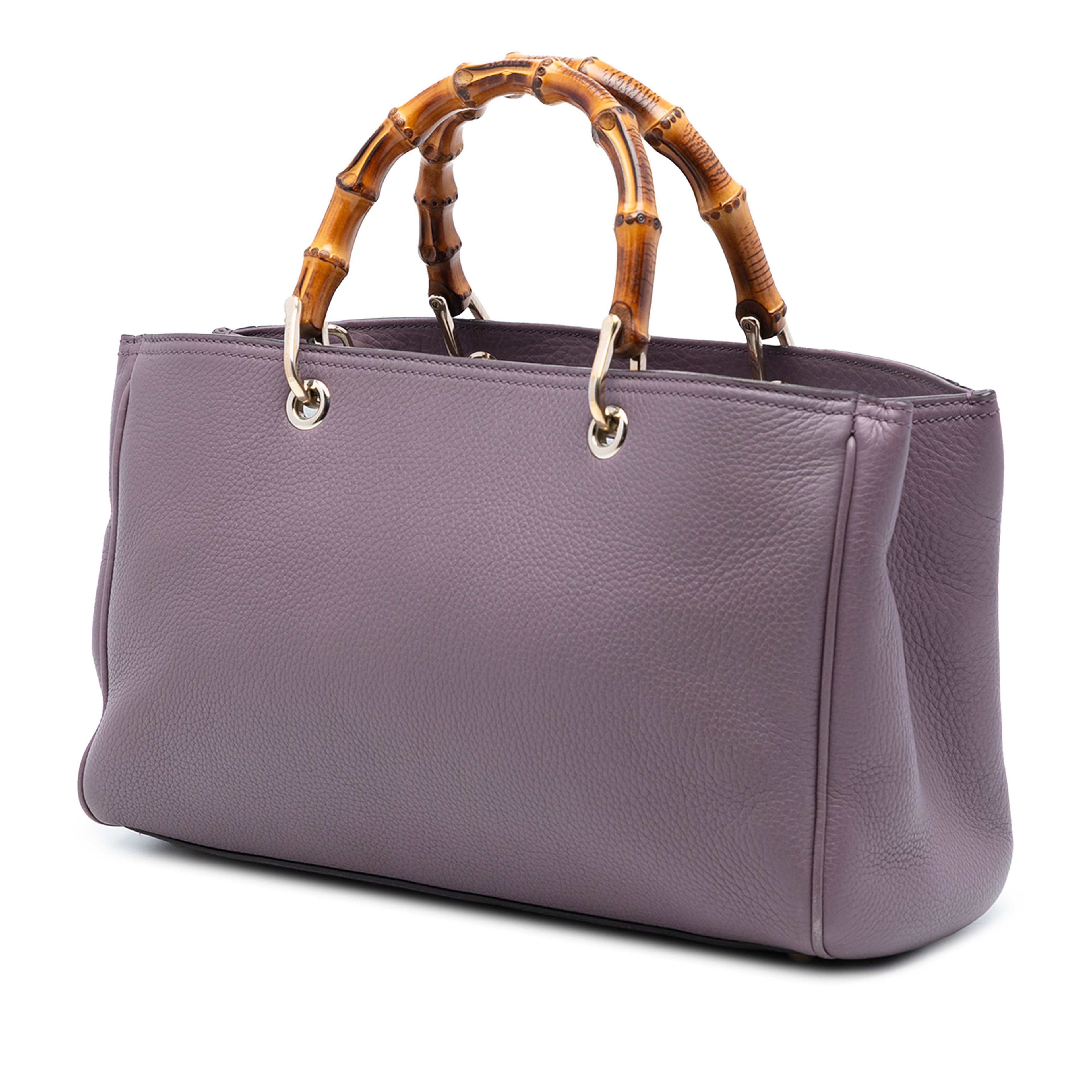 Gucci Medium Calfskin Bamboo Shopper Satchel, från Luxclusif, i färgen dark purple. Klicka för att öppna bilden i stort format