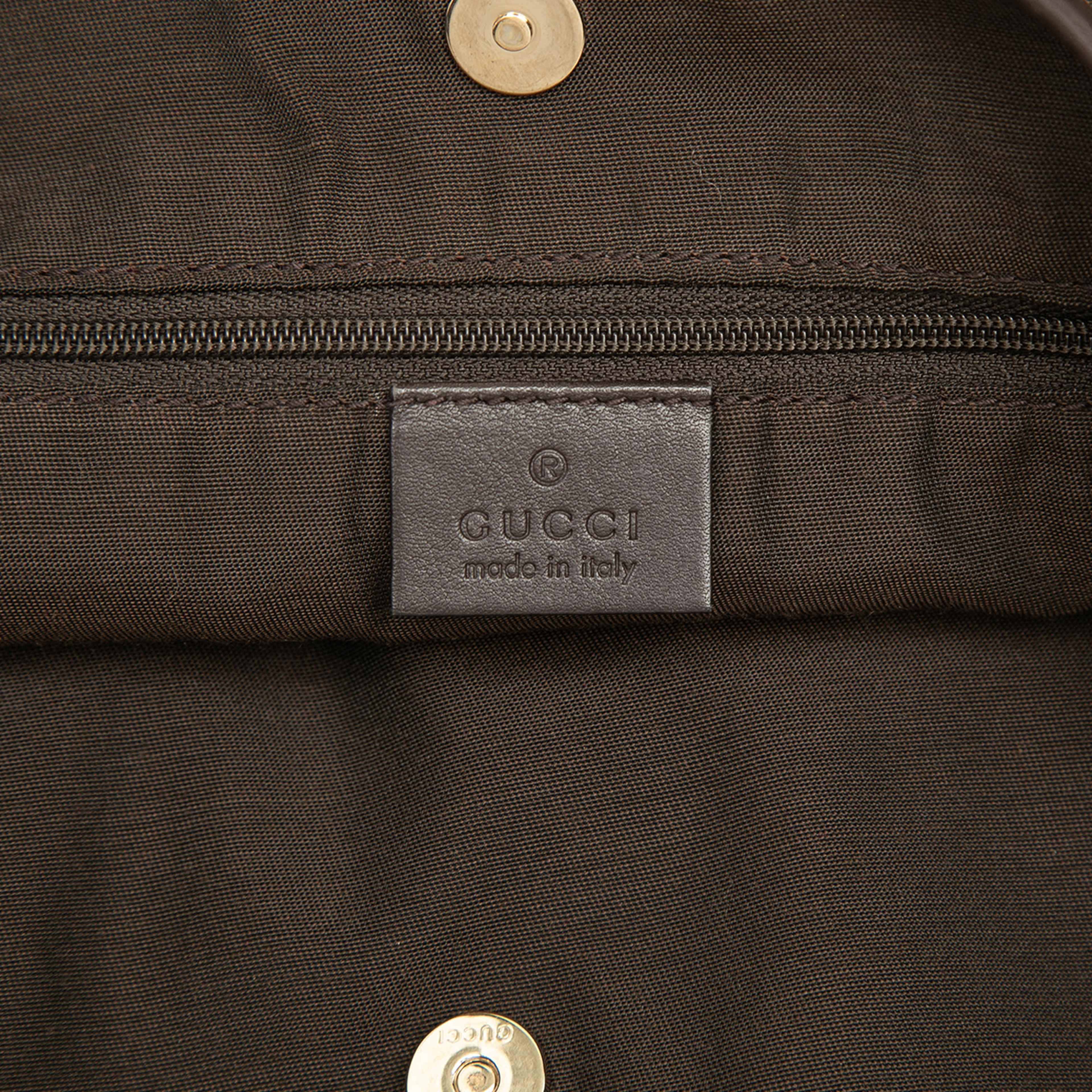 Gucci Gg Canvas New Britt Tote, från Luxclusif, i färgen beige. Klicka för att öppna bilden i stort format