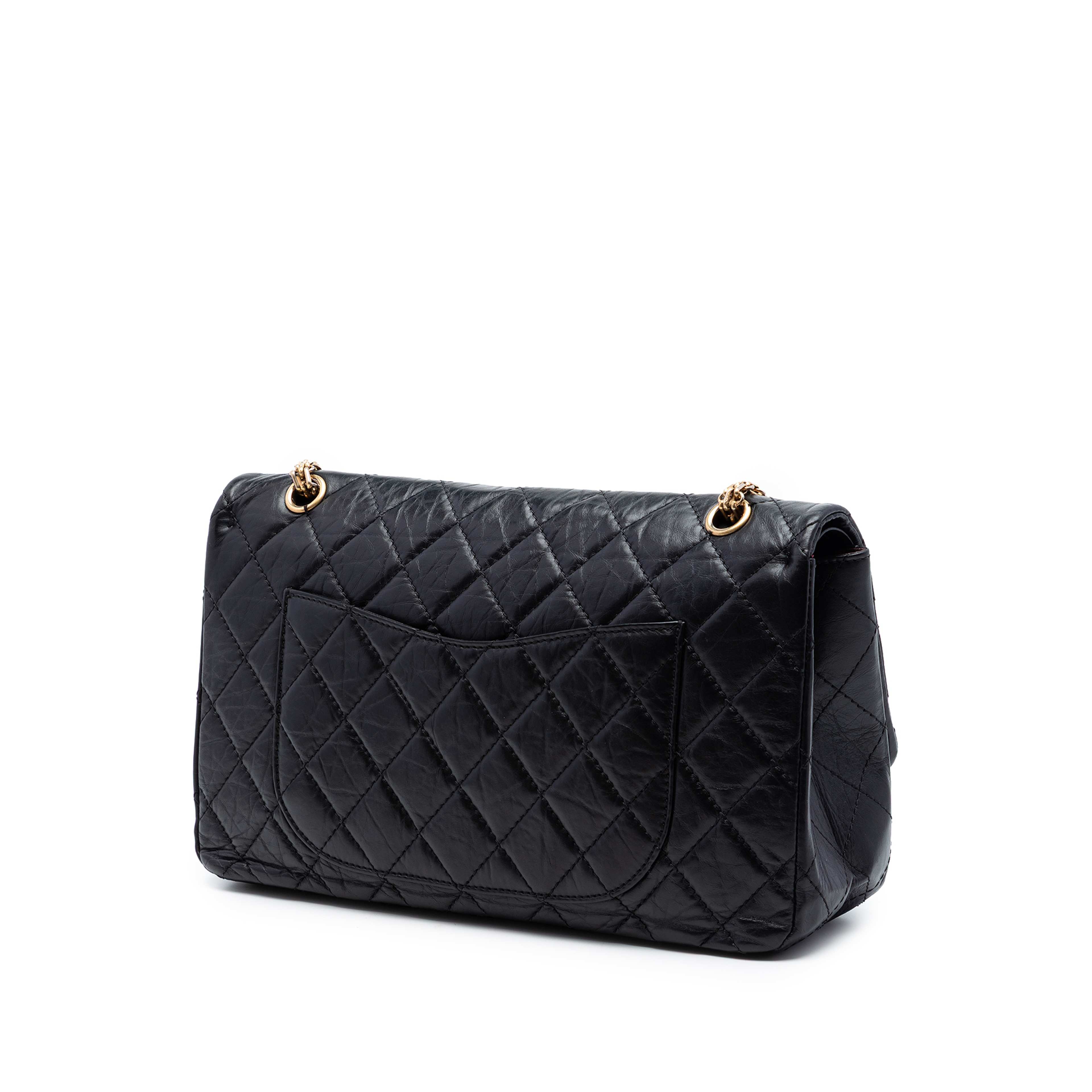 Chanel Quilted Aged Calfskin Reissue 2.55 Double Flap 227, från Luxclusif, i färgen svart. Klicka för att öppna bilden i stort format