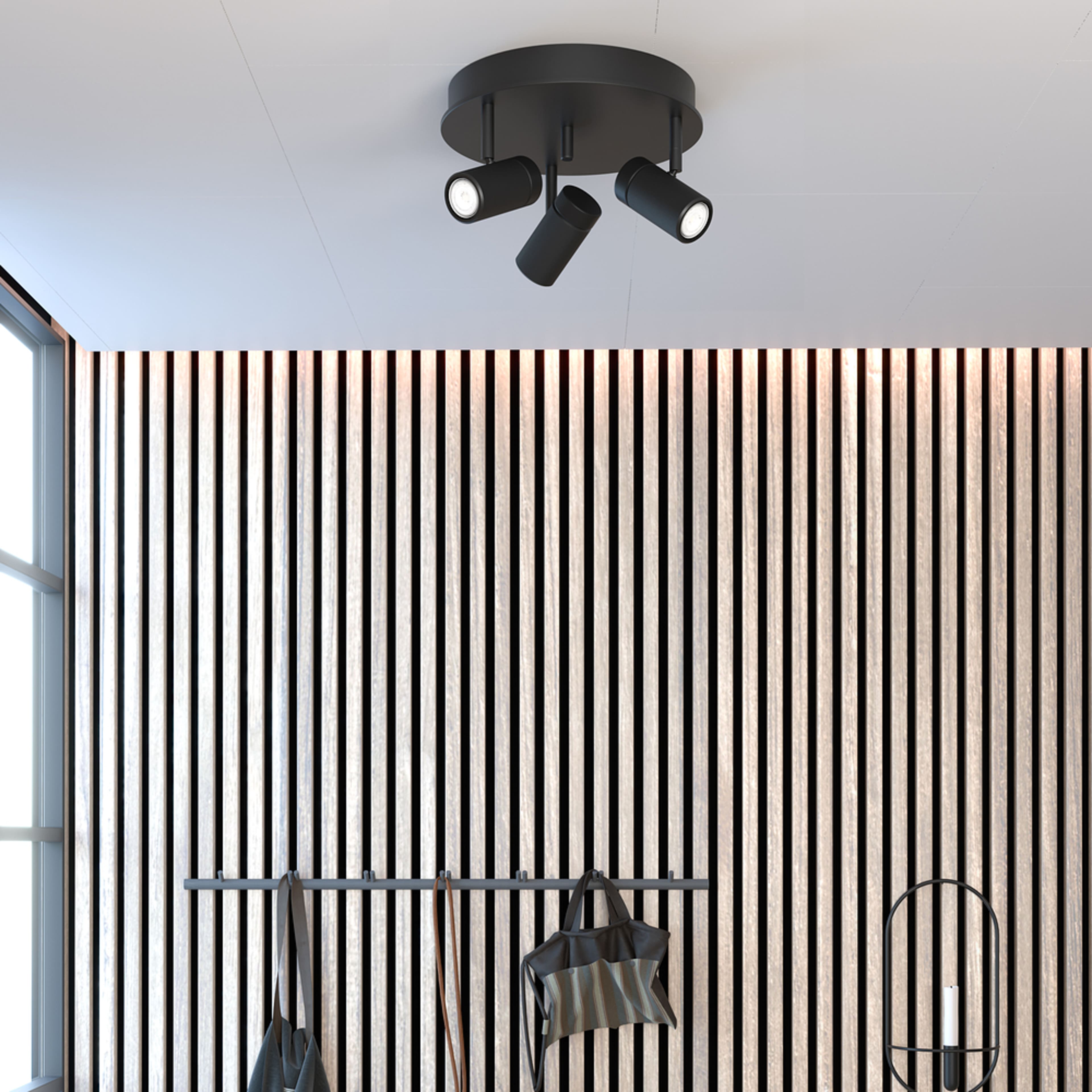 Spotlight Holder Rund 3 Lampor, från Herstal, i färgen svart. Klicka för att öppna bilden i stort format