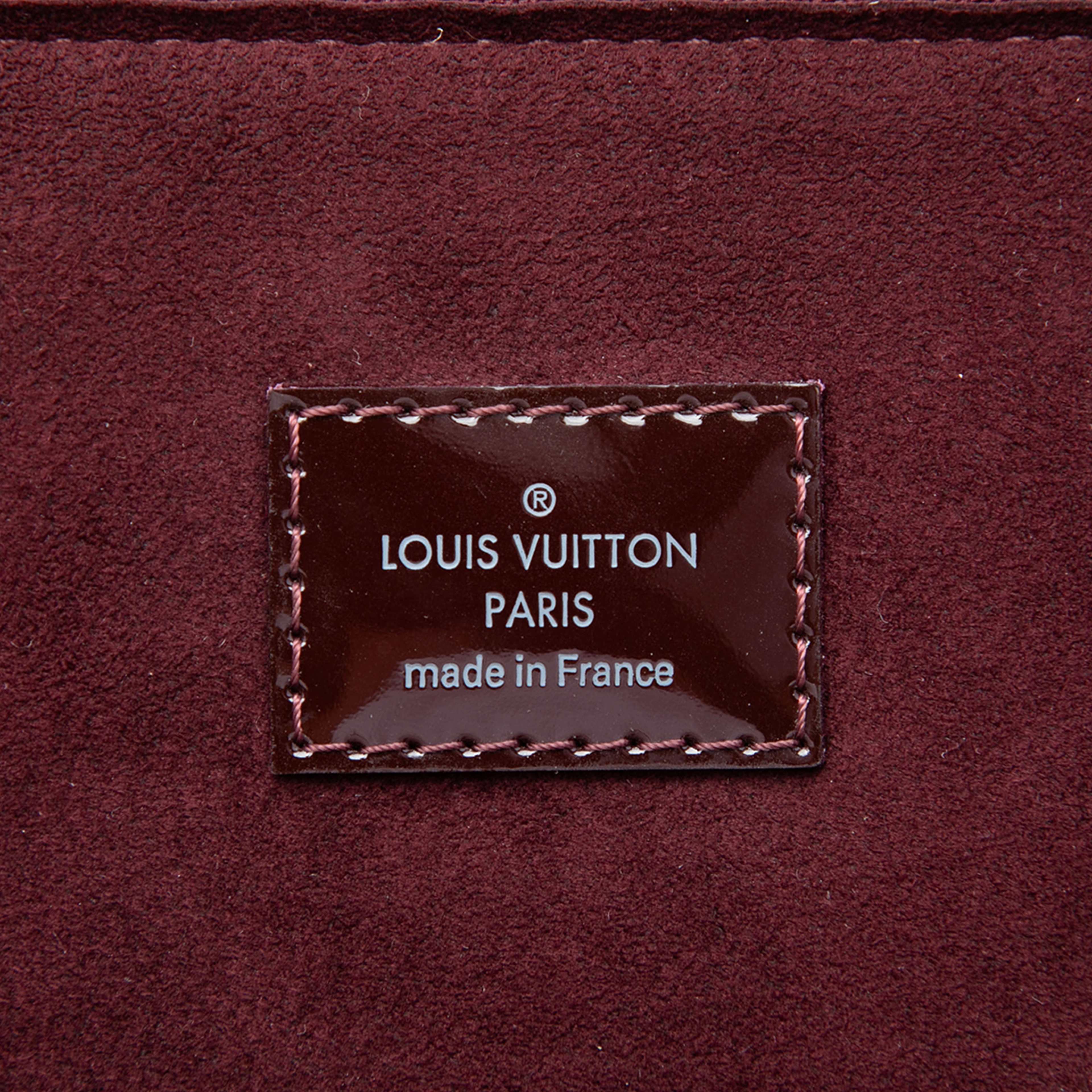 Louis Vuitton Electric Epi Alma Gm, från Luxclusif, i färgen purpur. Klicka för att öppna bilden i stort format