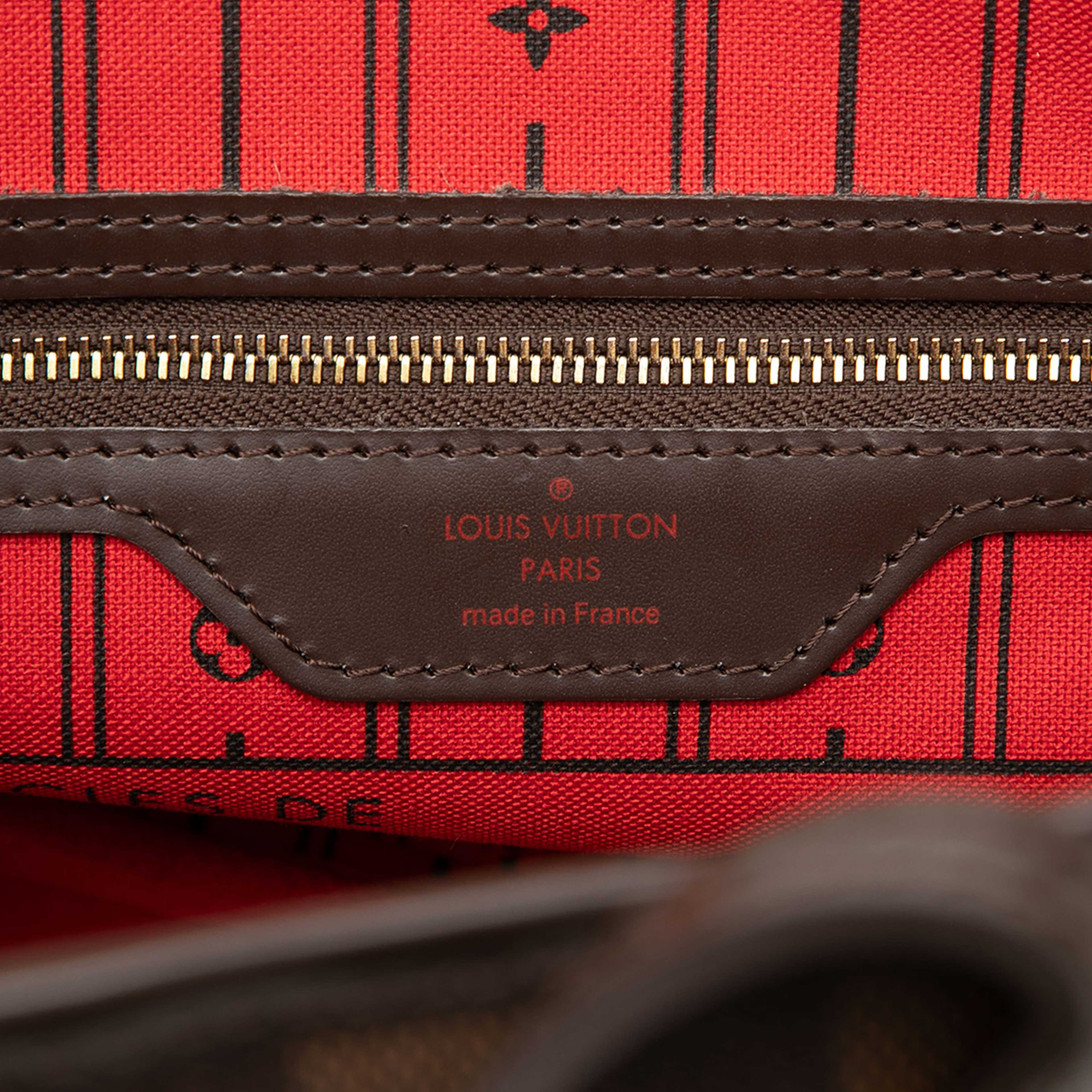 Louis Vuitton Damier Ebene Neverfull Pm, från Luxclusif, i färgen brown. Klicka för att öppna bilden i stort format