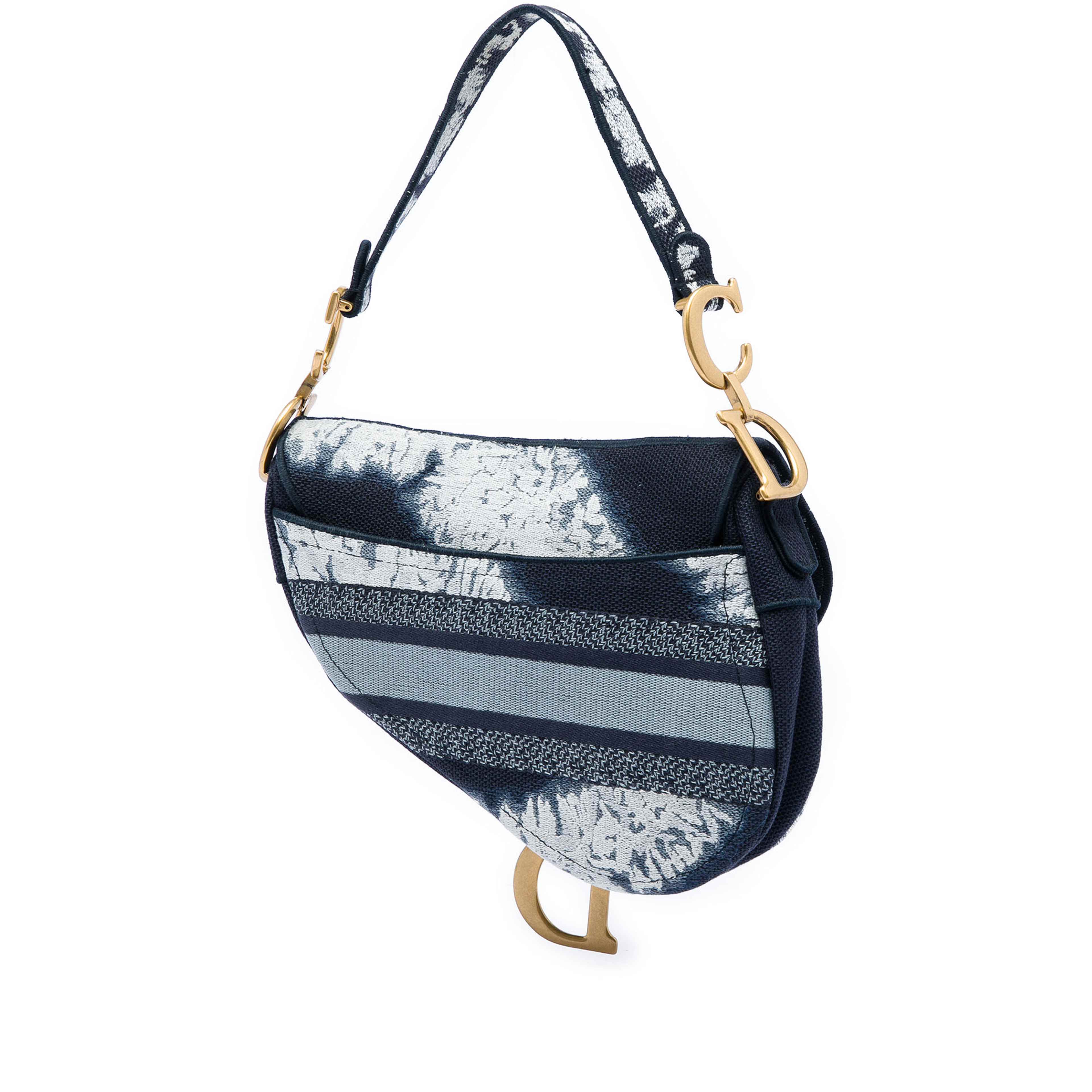 Dior Canvas Embroidered Tie Dye Saddle Bag, från Luxclusif, i färgen blå. Klicka för att öppna bilden i stort format