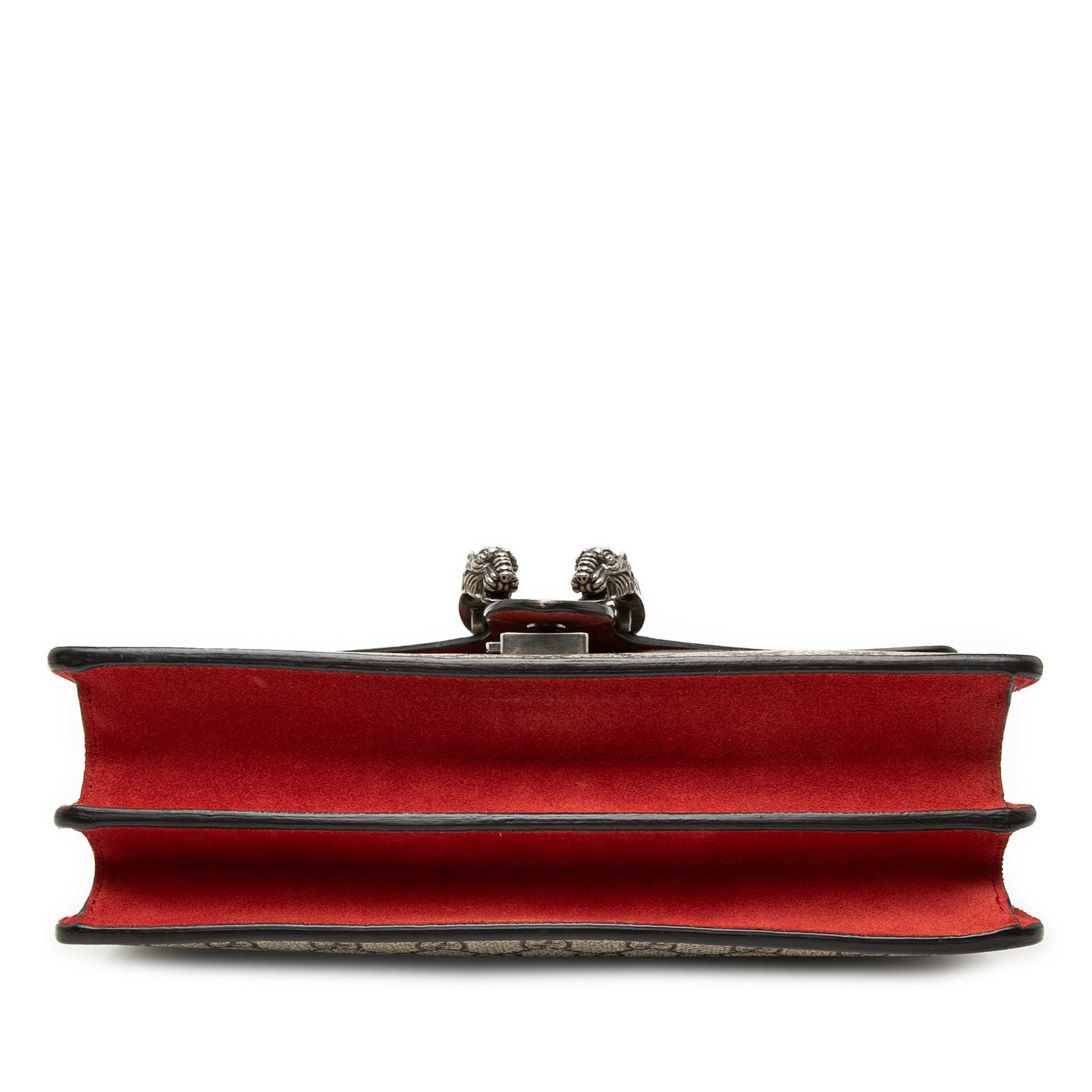 Gucci Medium Gg Supreme Dionysus Crossbody, från Luxclusif, i färgen beige. Klicka för att öppna bilden i stort format