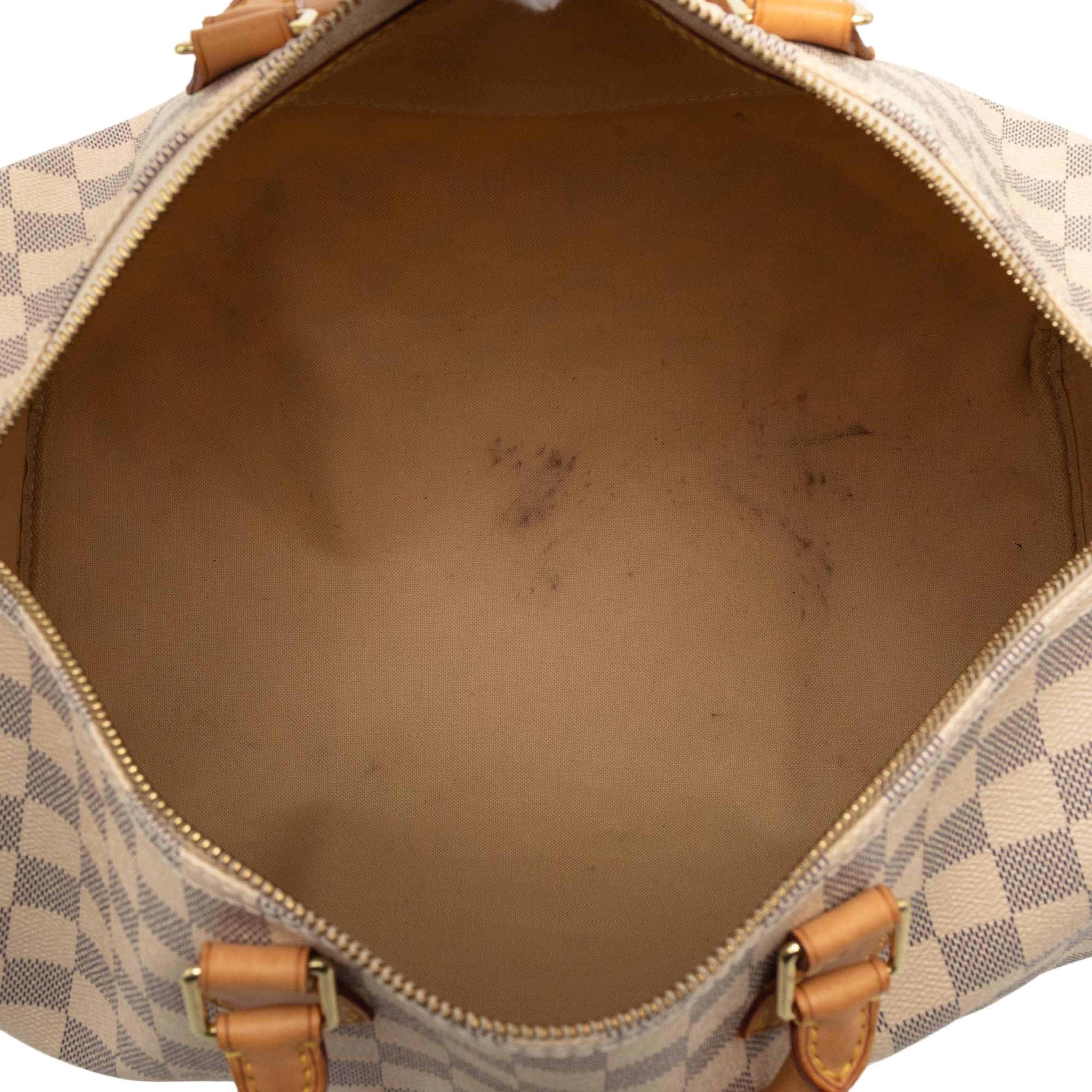 Louis Vuitton Damier Azur Speedy 35, från Luxclusif, i färgen white. Klicka för att öppna bilden i stort format