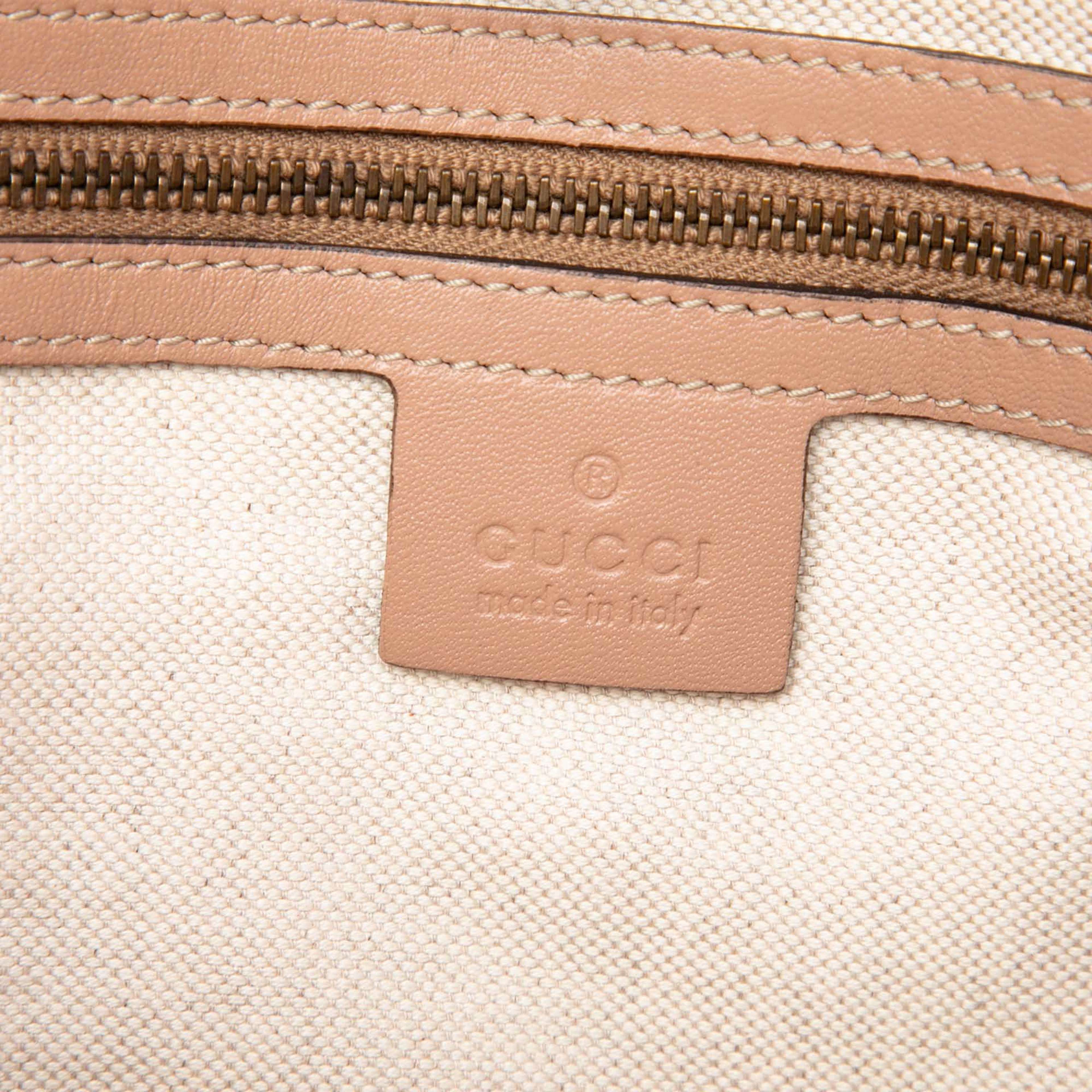 Gucci Gg Canvas Scarlett Tote, från Luxclusif, i färgen beige. Klicka för att öppna bilden i stort format
