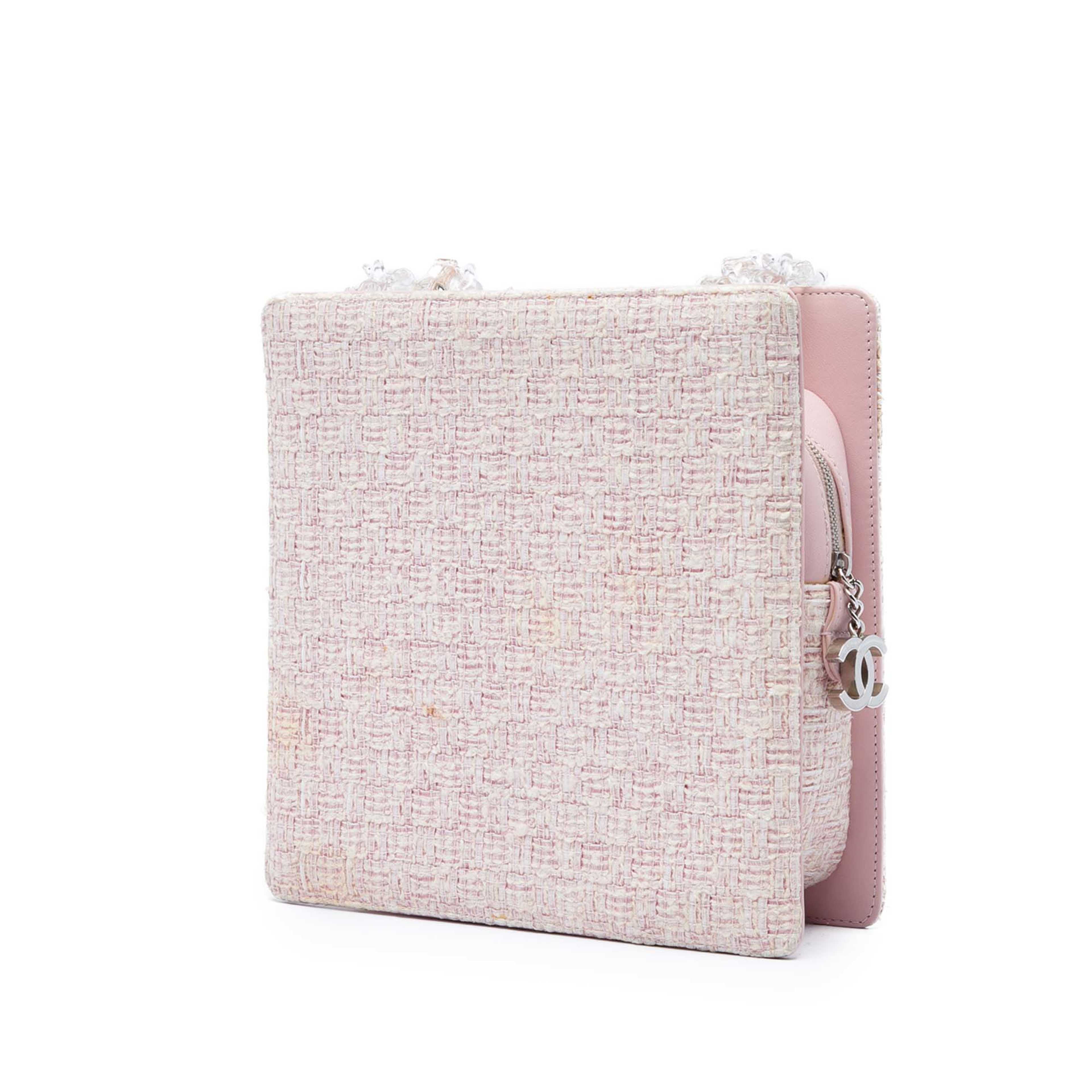 Chanel Square Tweed Pvc Chain Fantasy Shoulder Bag, från Luxclusif, i färgen rosa. Klicka för att öppna bilden i stort format