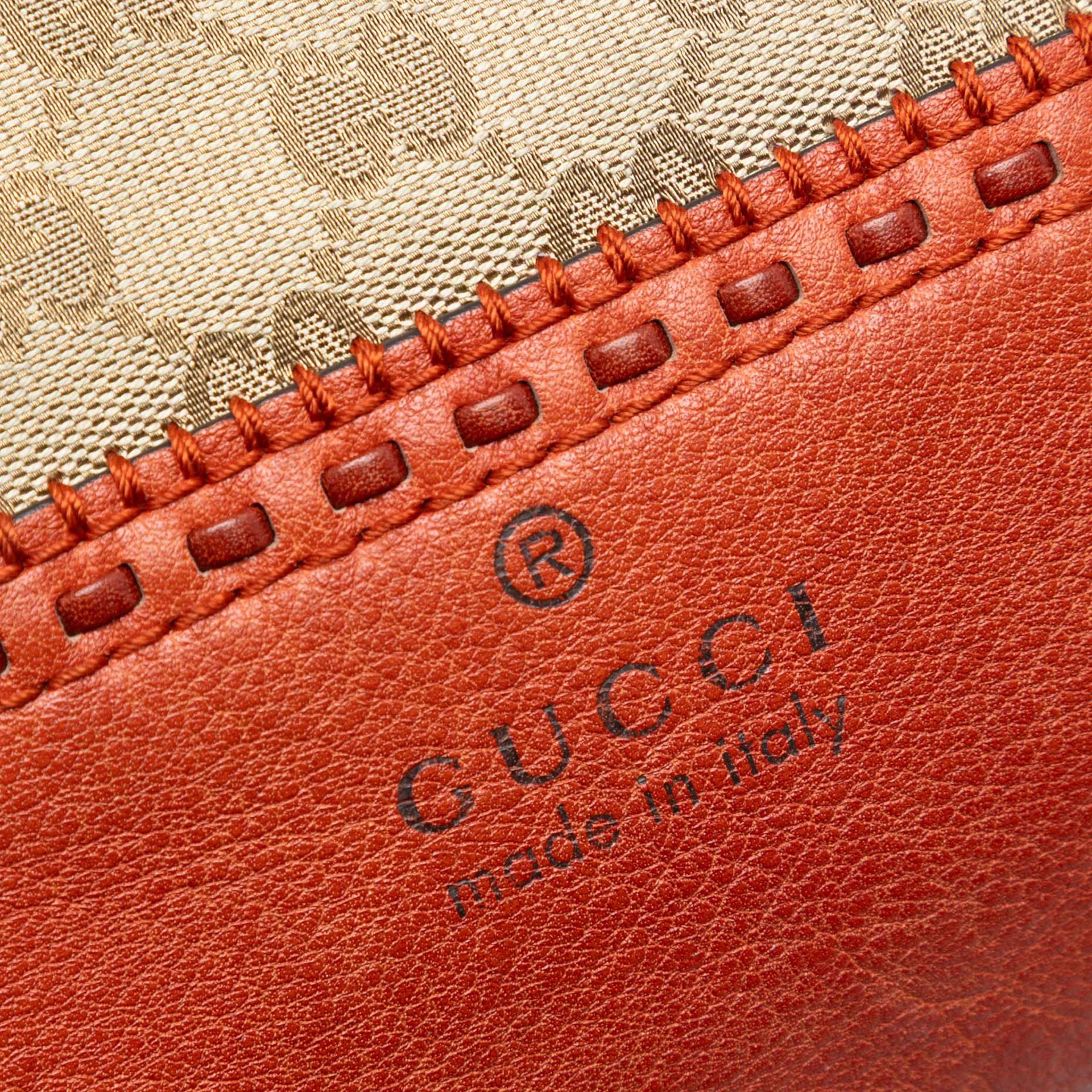 Gucci Large Gg Canvas Laidback Crafty Tote, från Luxclusif, i färgen beige. Klicka för att öppna bilden i stort format