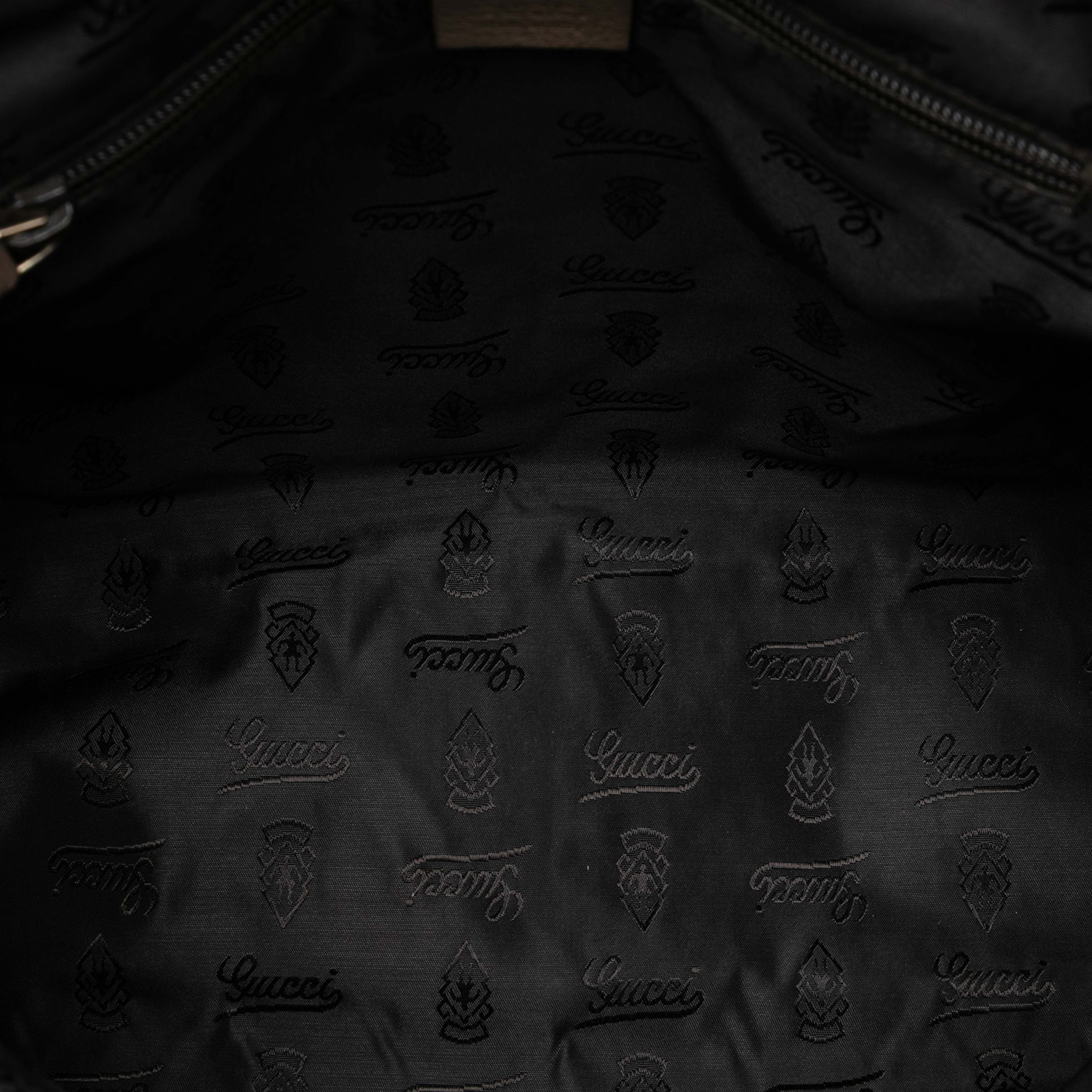 Gucci Guccissima Crossbody, från Luxclusif, i färgen beige. Klicka för att öppna bilden i stort format